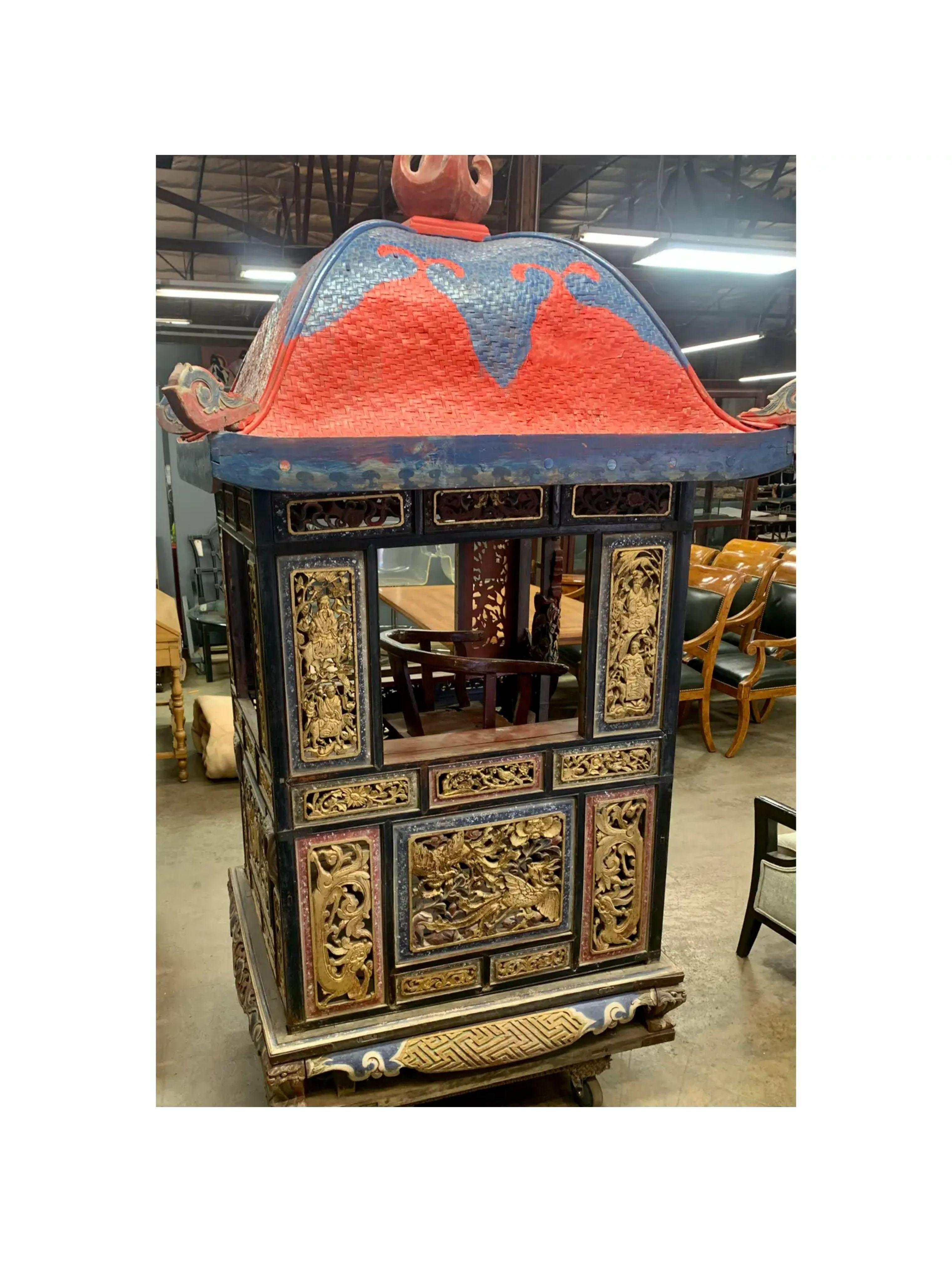 19th Century Antique Chinese Wedding Sedan Chair with Giltwood Temple Carvings