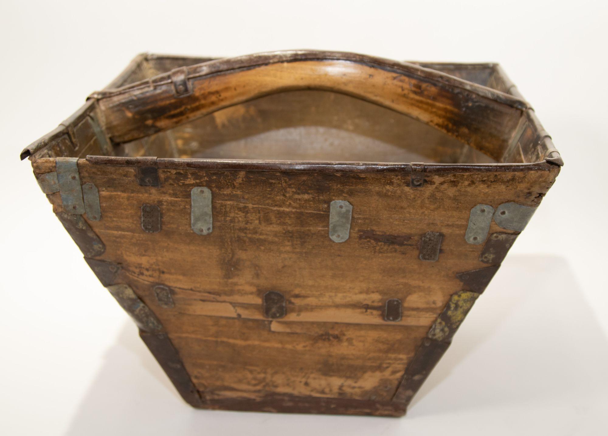 Antique Chinese Wood Basket For Sale 2