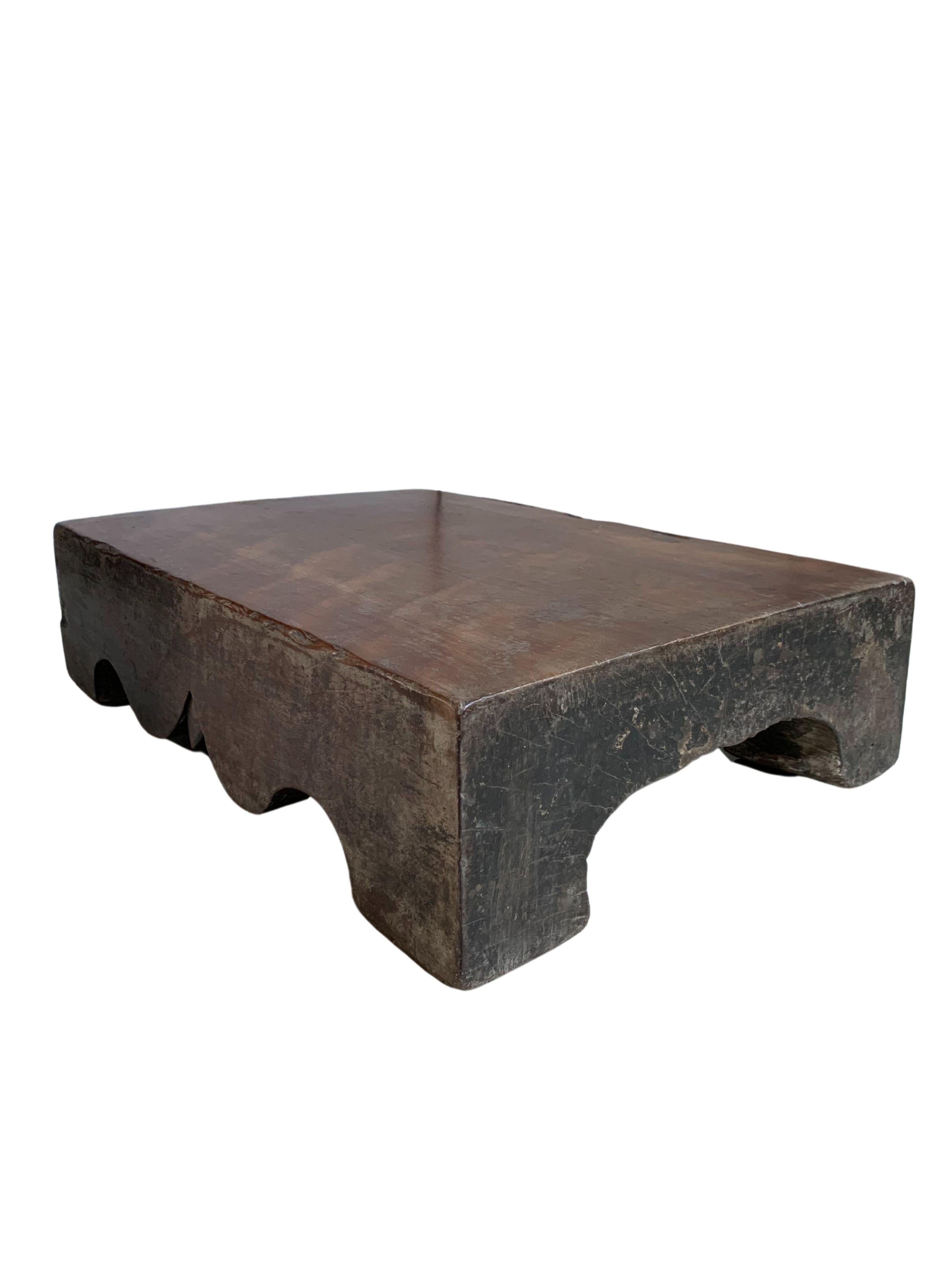Antique Chinese Wooden Block / Chopping Block, Hand-Carved c. 1900 In Good Condition In Jimbaran, Bali