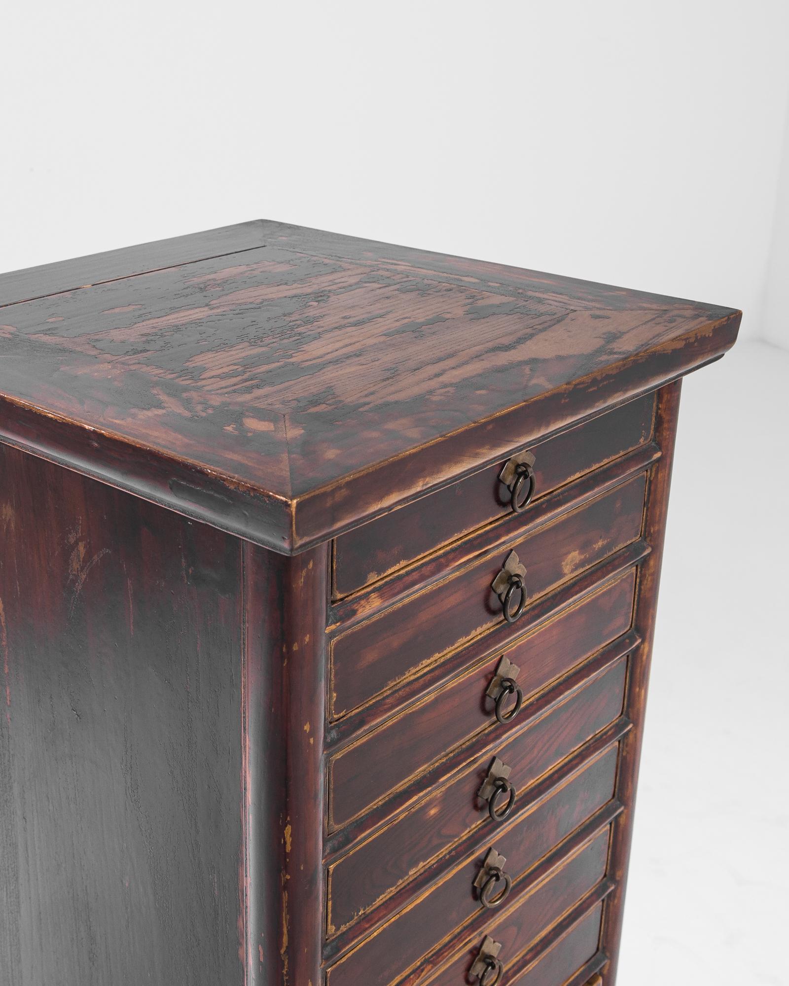 Antique Chinese Wooden Chest of Drawers In Good Condition For Sale In High Point, NC
