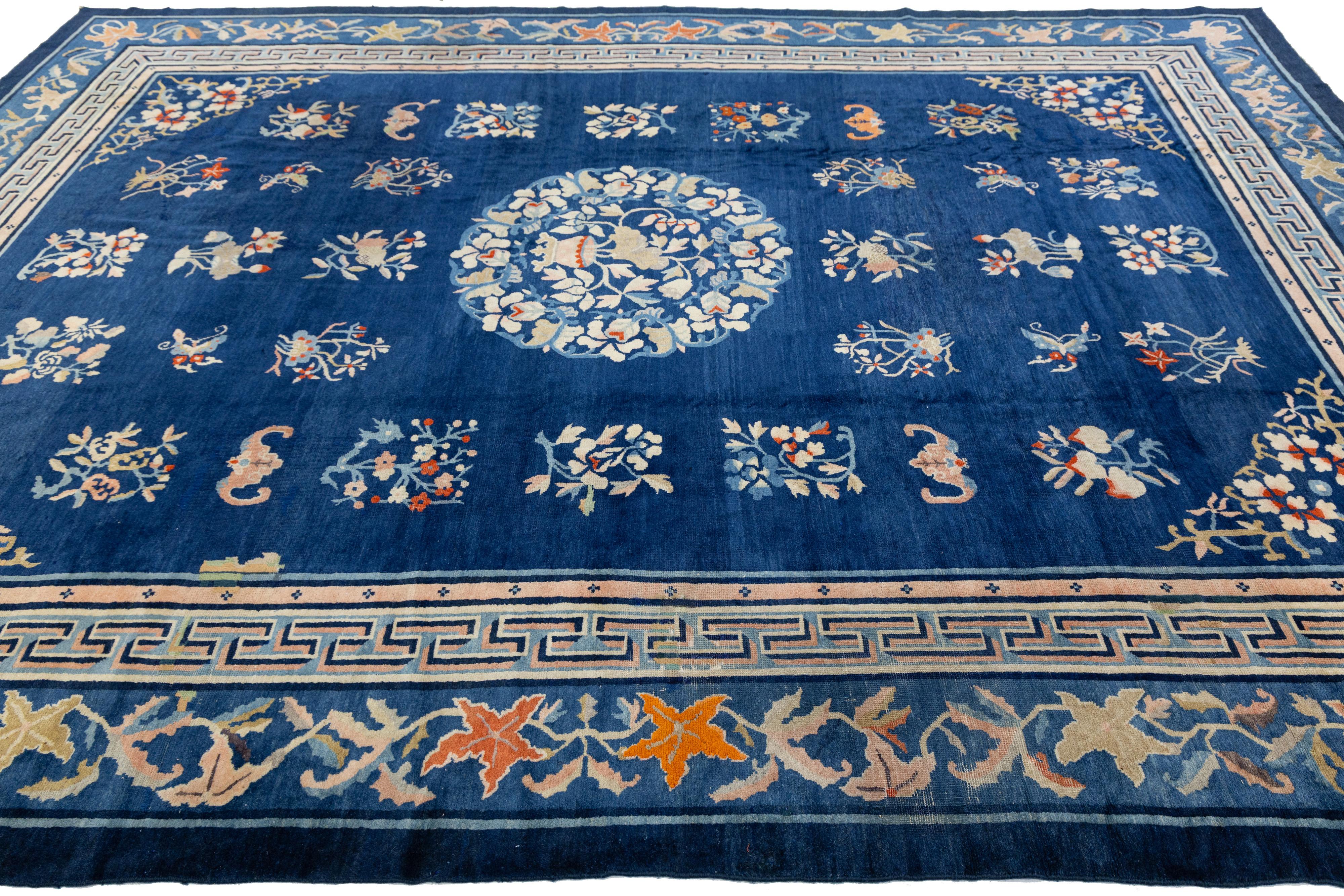 Antique Chinese Wool Rug – Blue Field, Floral Medallion, Early 20th Century For Sale 2