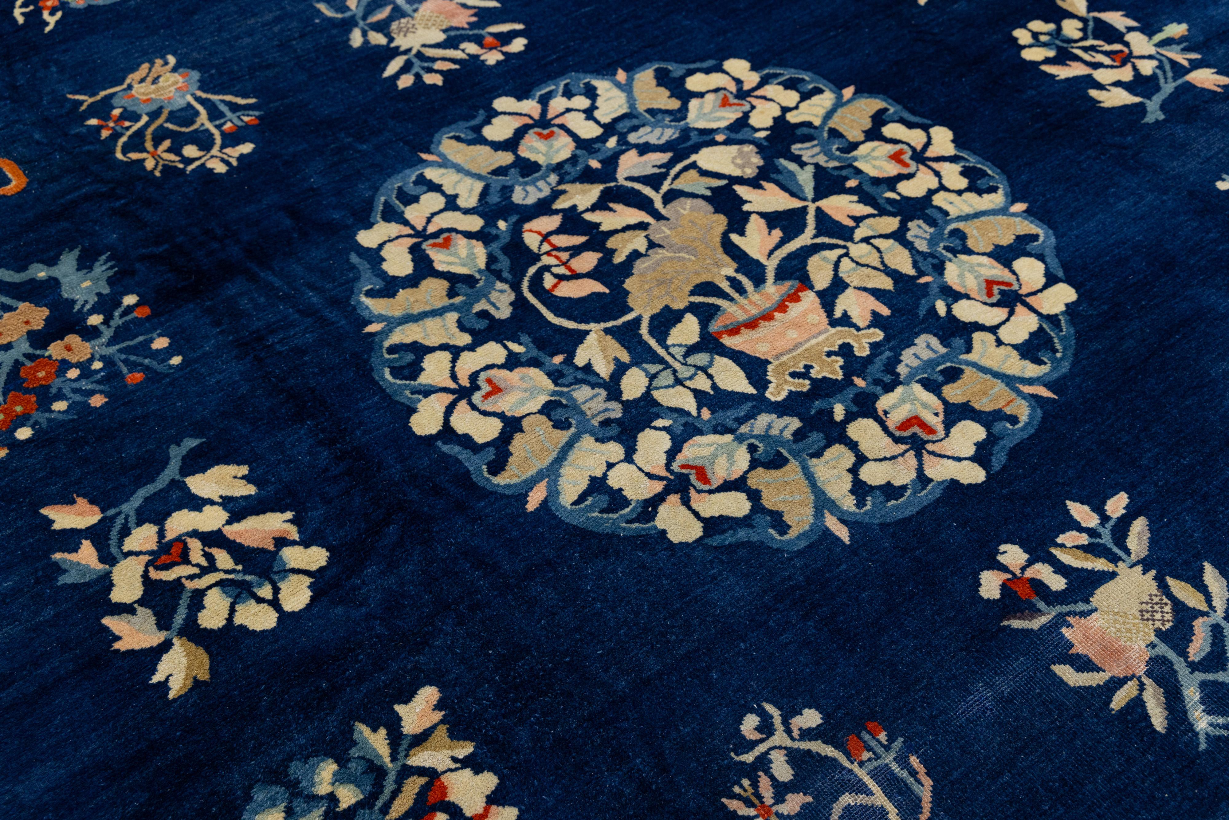 Antique Chinese Wool Rug – Blue Field, Floral Medallion, Early 20th Century For Sale 4