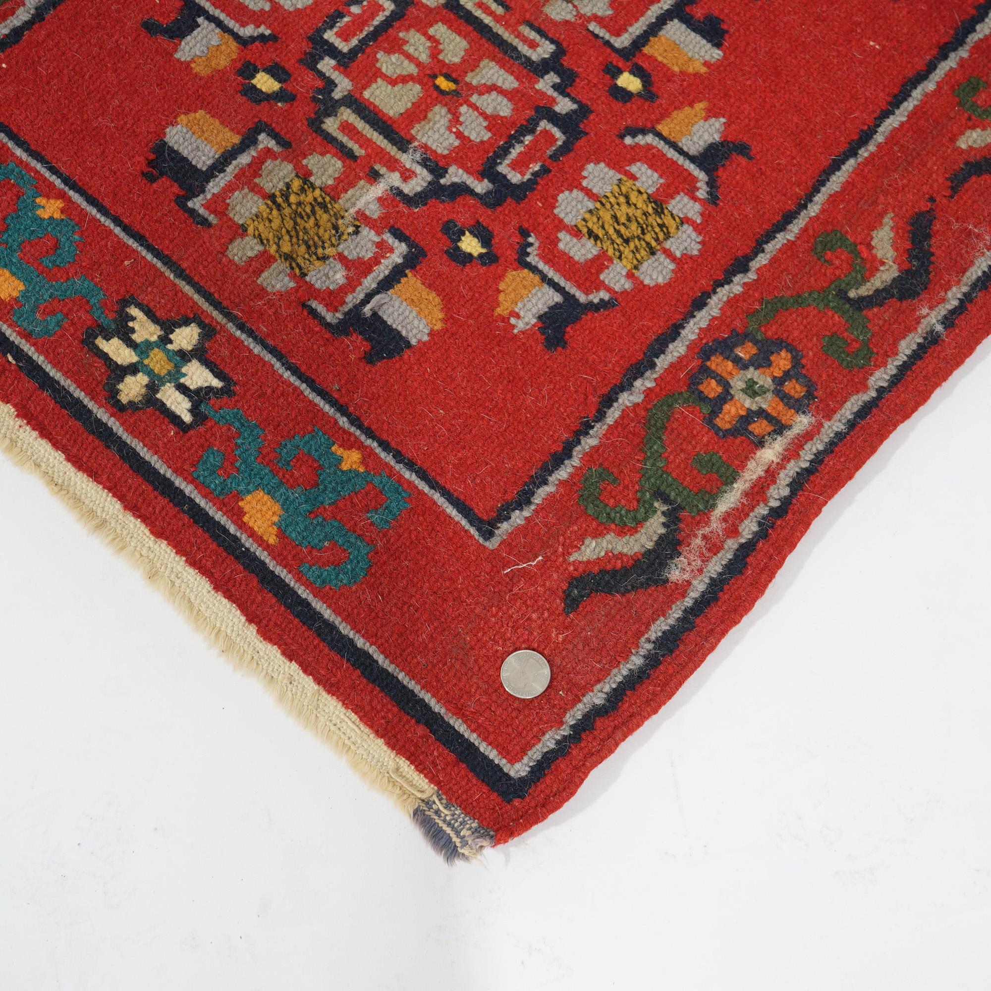 Antique Chinese Wool Rug with Stylized Foliate Design, 20th Century 7