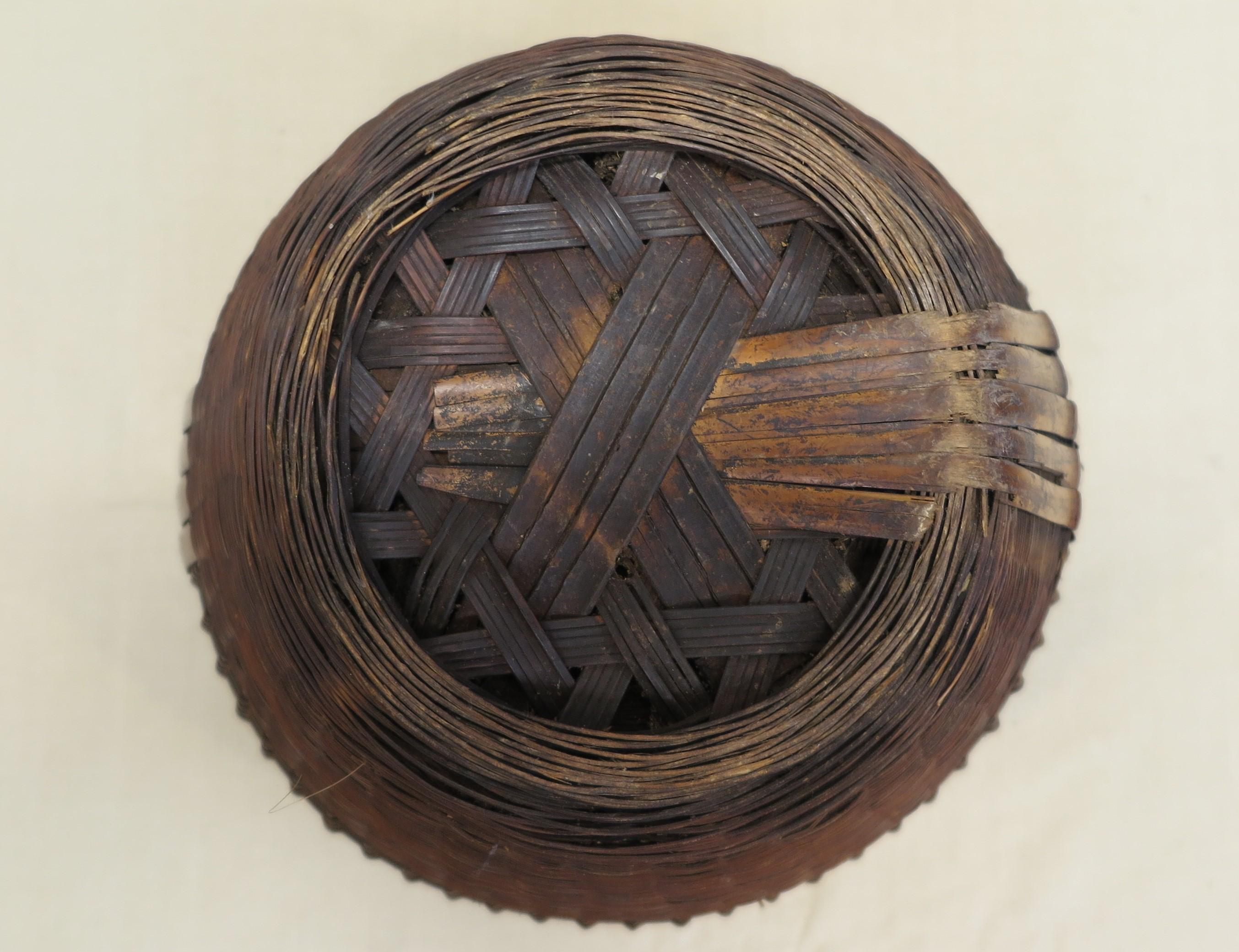 Antique Chinese Woven Basket For Sale 3