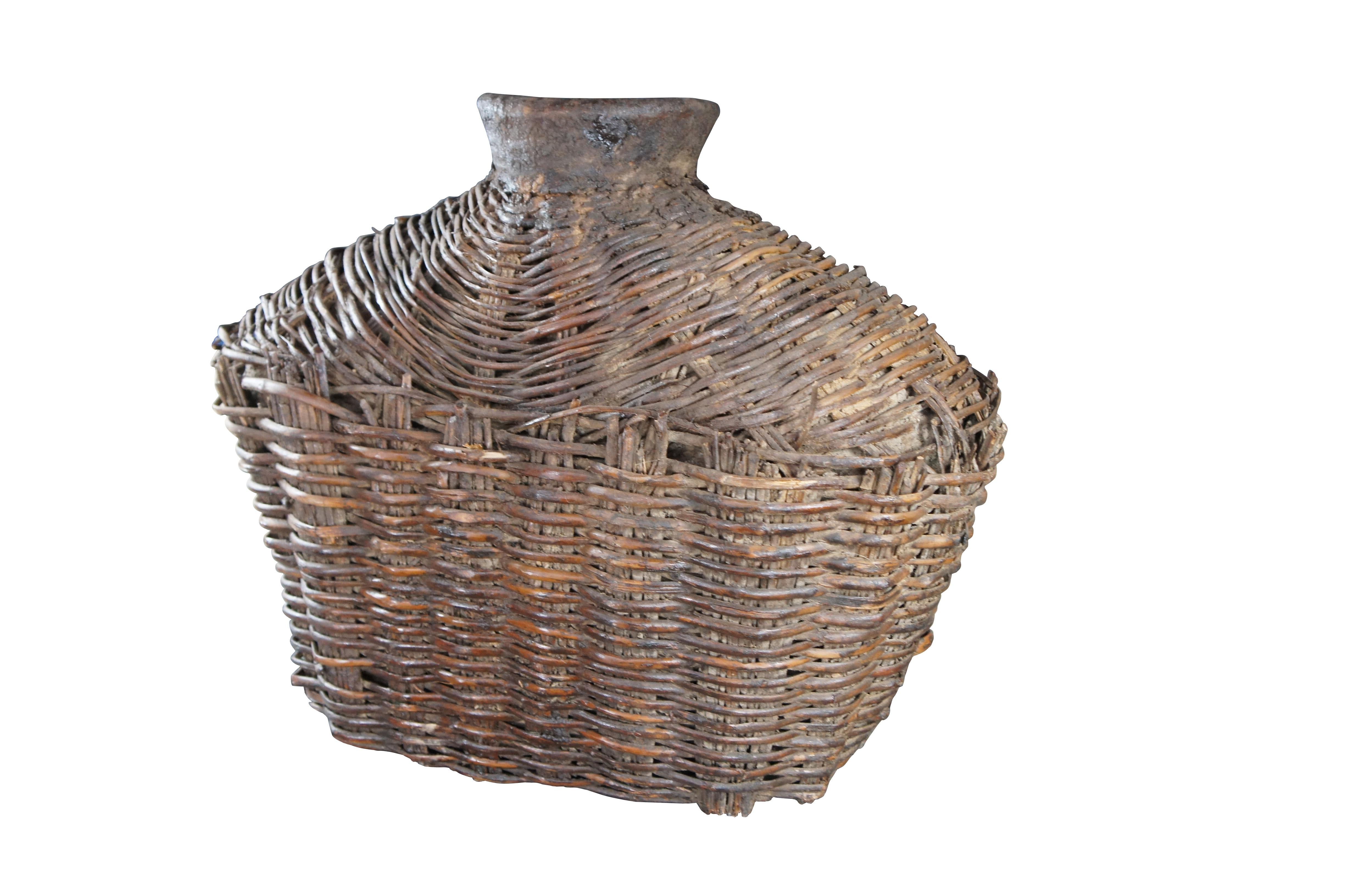 Chinoiserie Antique Chinese Woven Willow Oil Container Food Storage Basket Vessel Jar For Sale