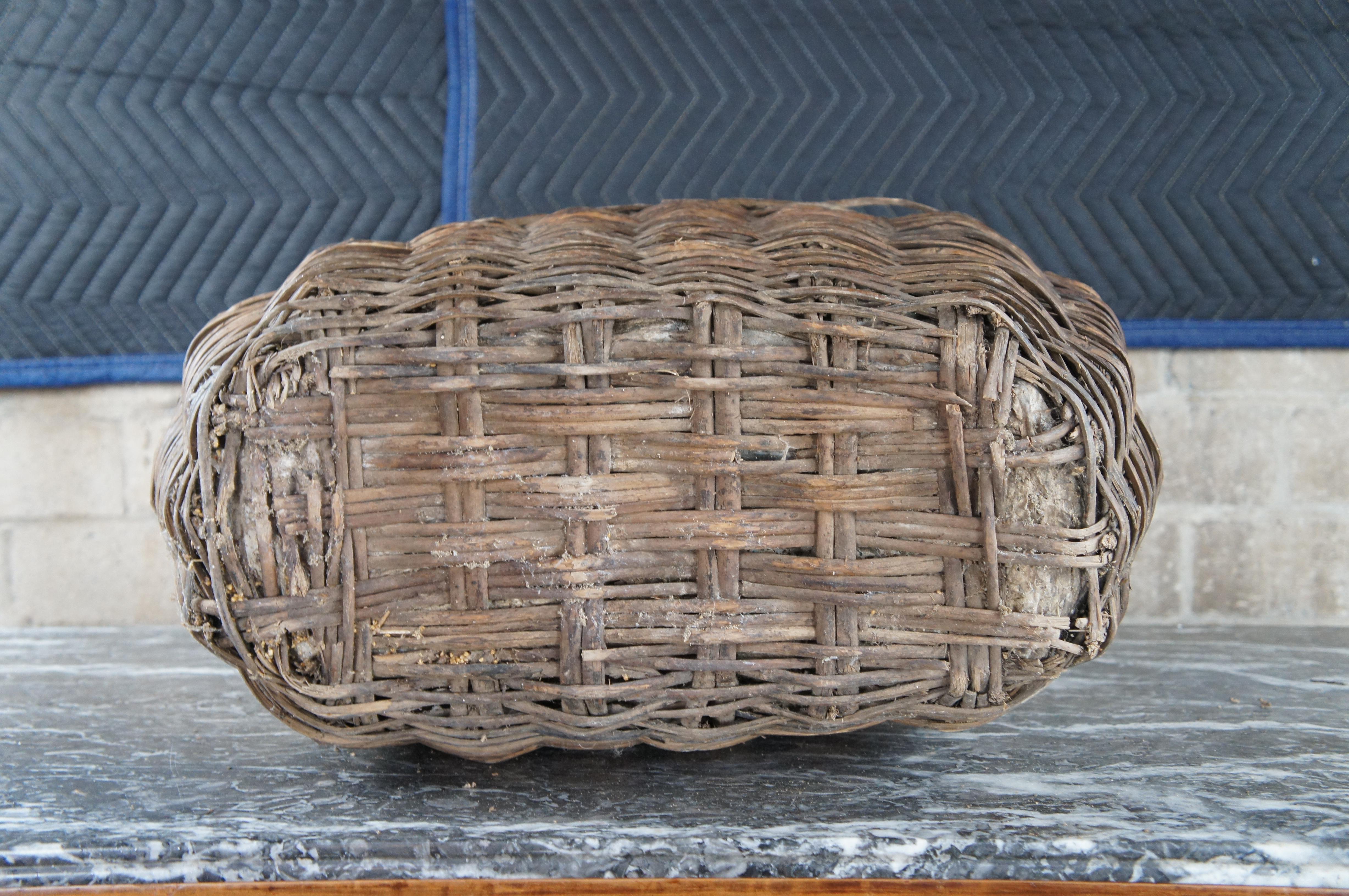 Antique Chinese Woven Willow Oil Container Food Storage Basket Vessel Jar For Sale 3