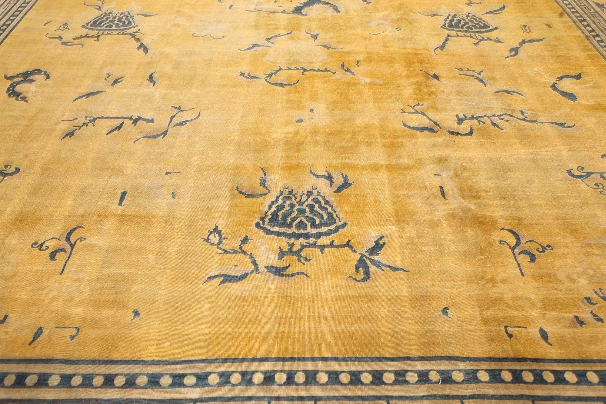 Antique Chinese Yellow Handwoven Wool Rug In Good Condition For Sale In New York, NY