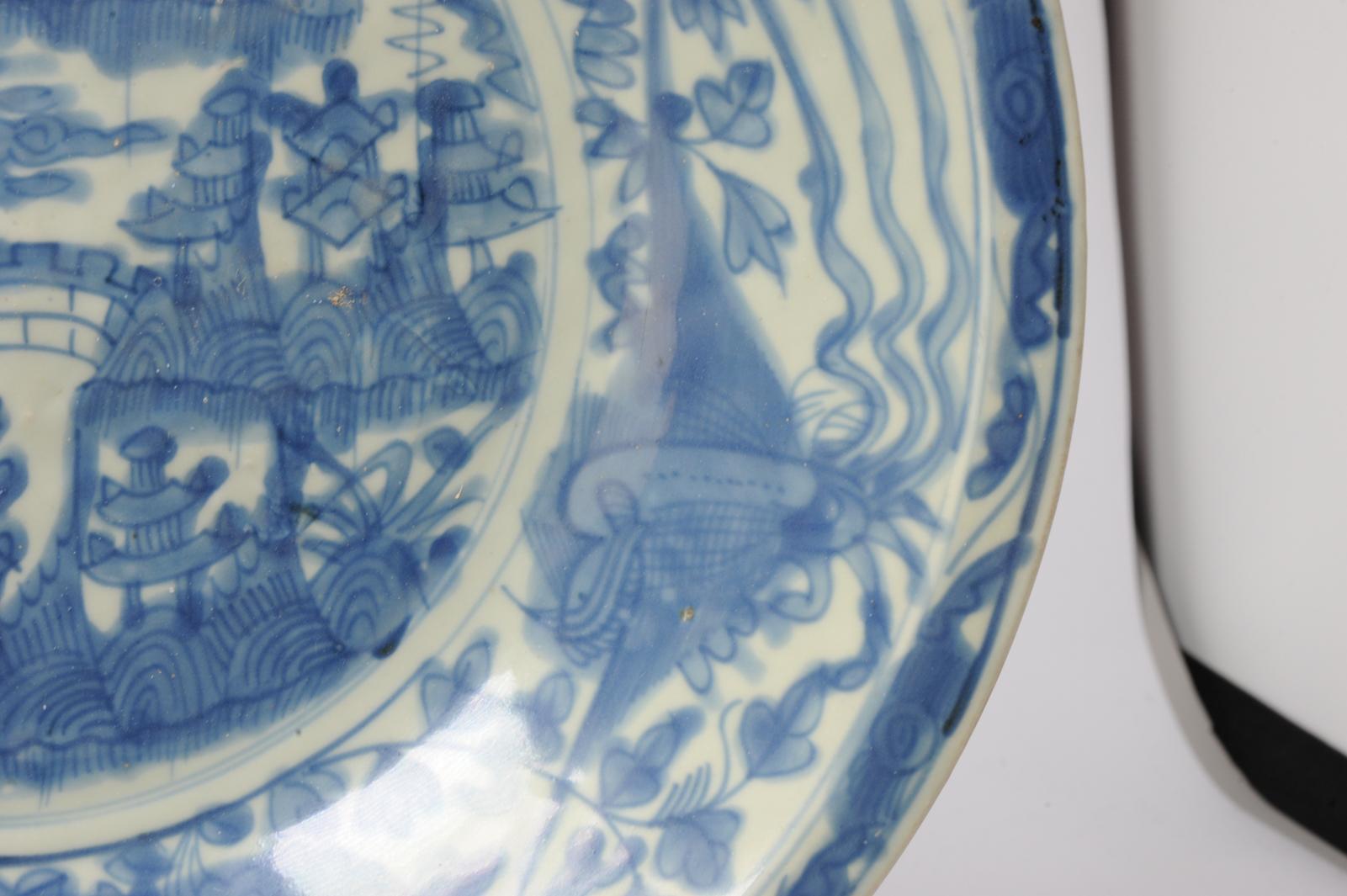 Majestic and Large Chinese Ming period Swatow Charger with beautiful scene of a landscape with pagodes and Fenghuang/Phoenixes. The stand is not included.

Additional information:
Material: Porcelain & Pottery
Category: Zhanghzou/Swatow
Region of