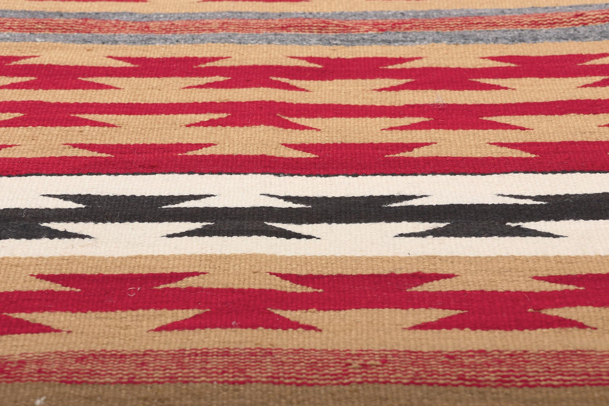 Antique Chinle Navajo Rug, Southwest Style Meets Native American In Good Condition For Sale In Dallas, TX