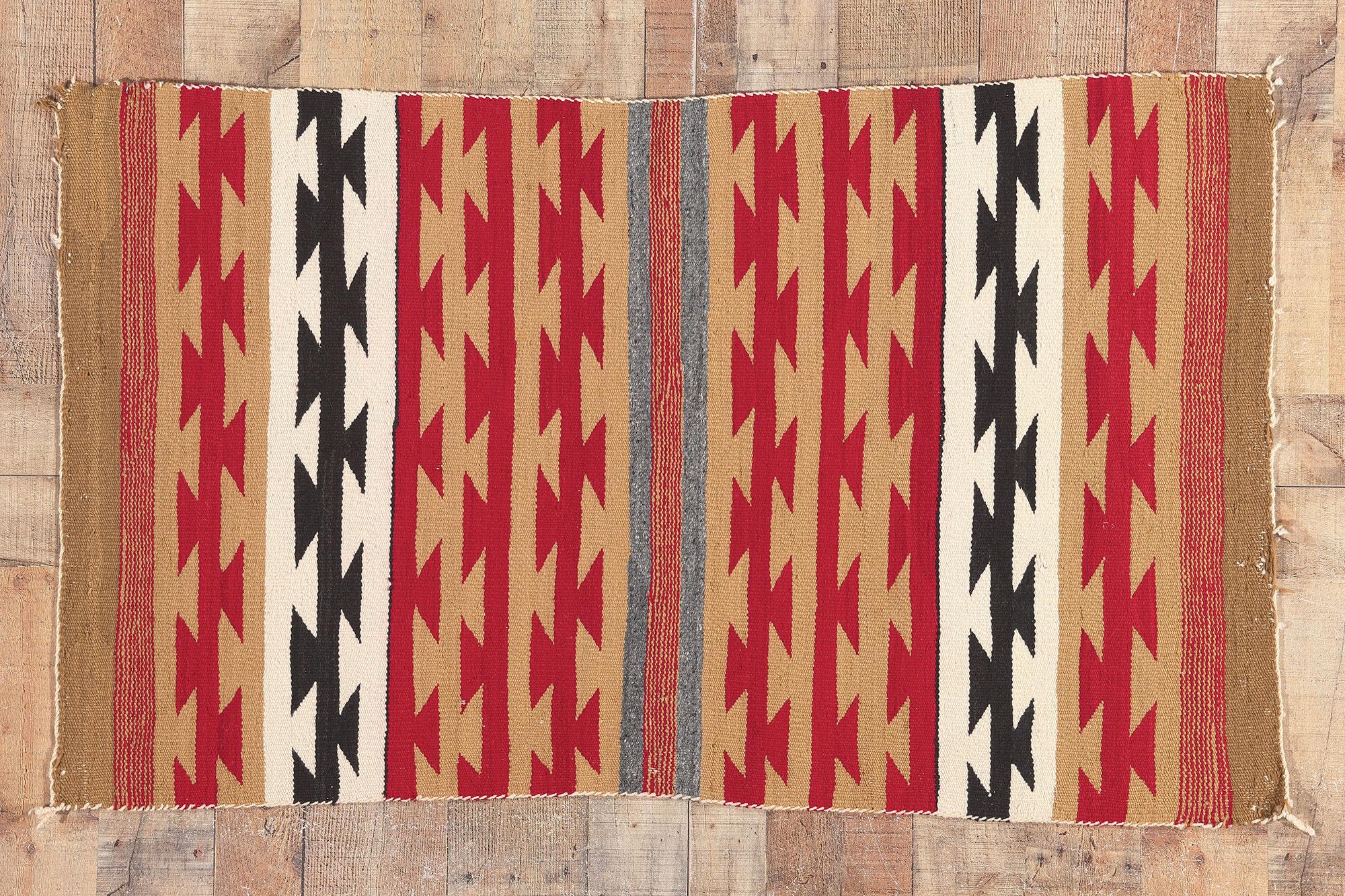 Antique Chinle Navajo Rug, Southwest Style Meets Native American For Sale 2