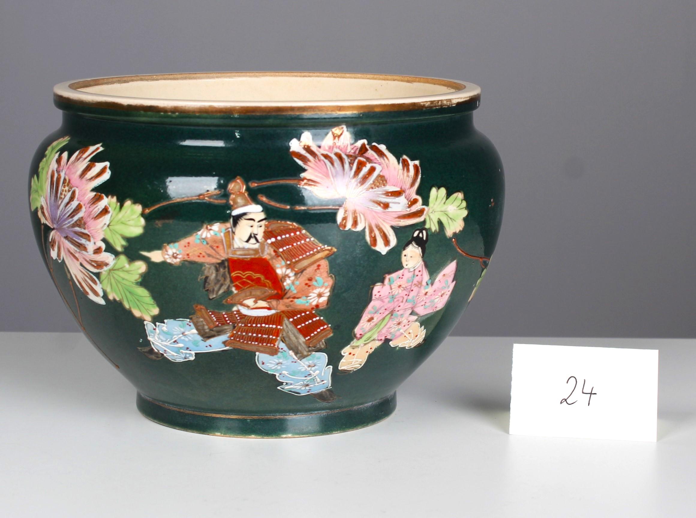 Antique Chinoise Flower Pot, France, 1880s, Hand Painted Chinese Warrior For Sale 2
