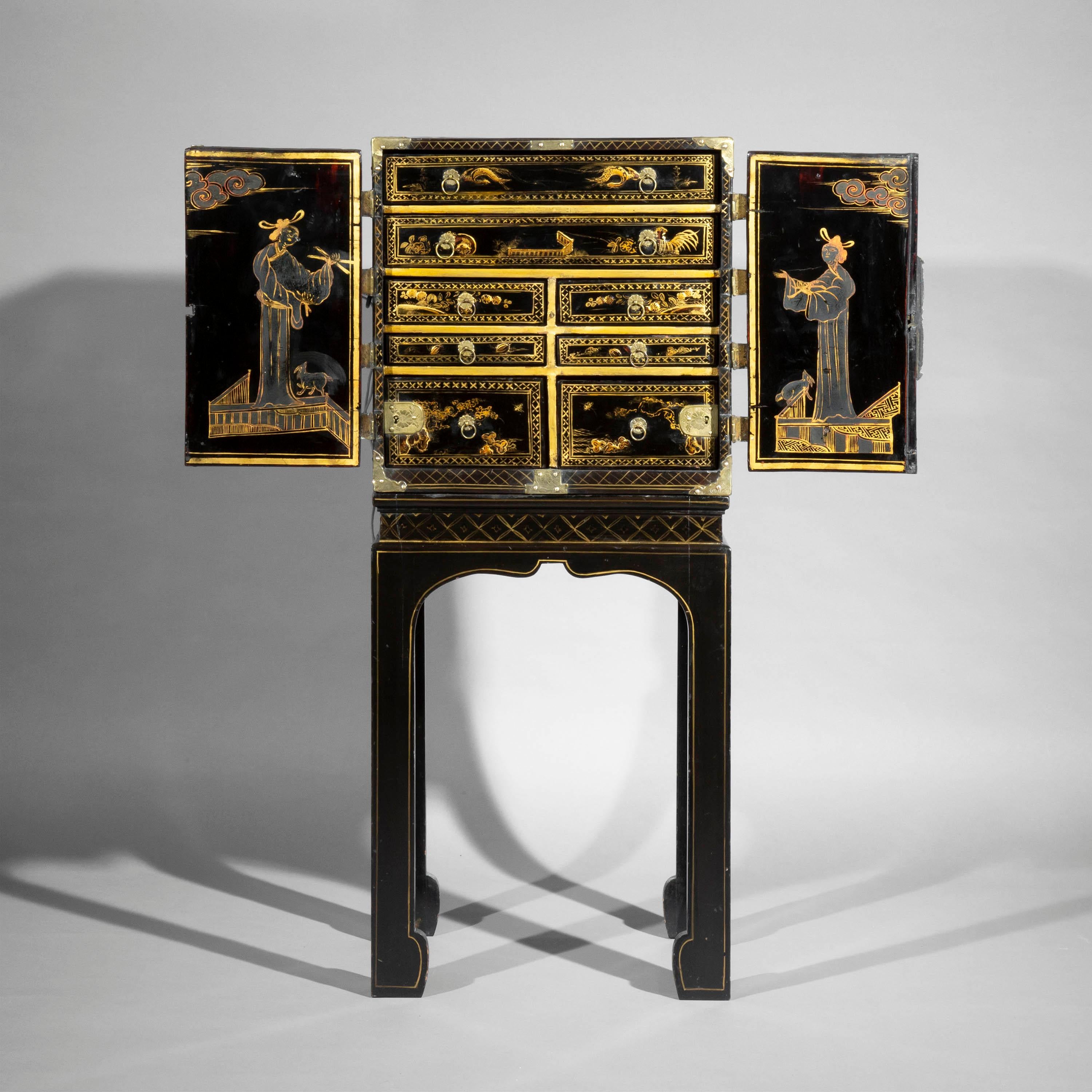 Qing Antique Chinoiserie Black Lacquer Cabinet on Stand, 19th Century