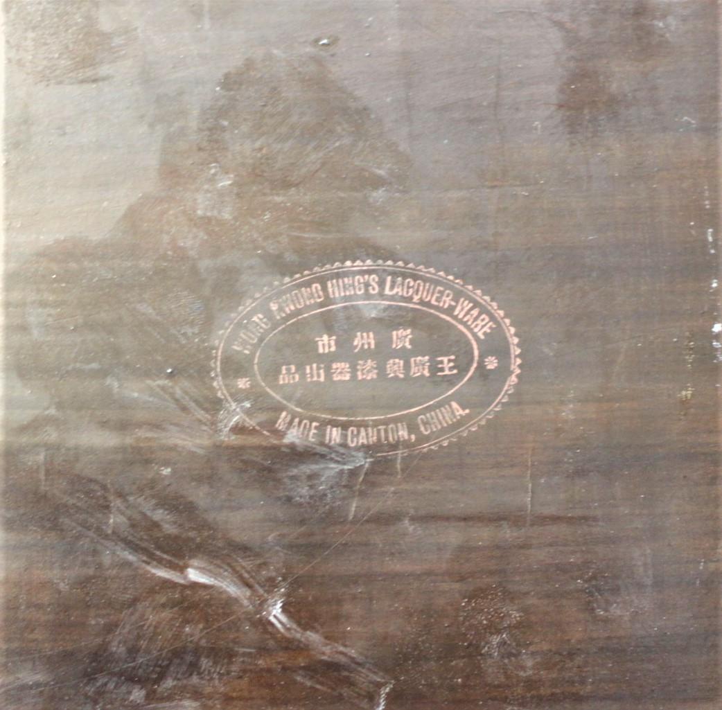 Antikes schwarz lackiertes Chinoiserie-Nesting-Tisch-Set mit geschnitzten Drachenfüßen im Angebot 8