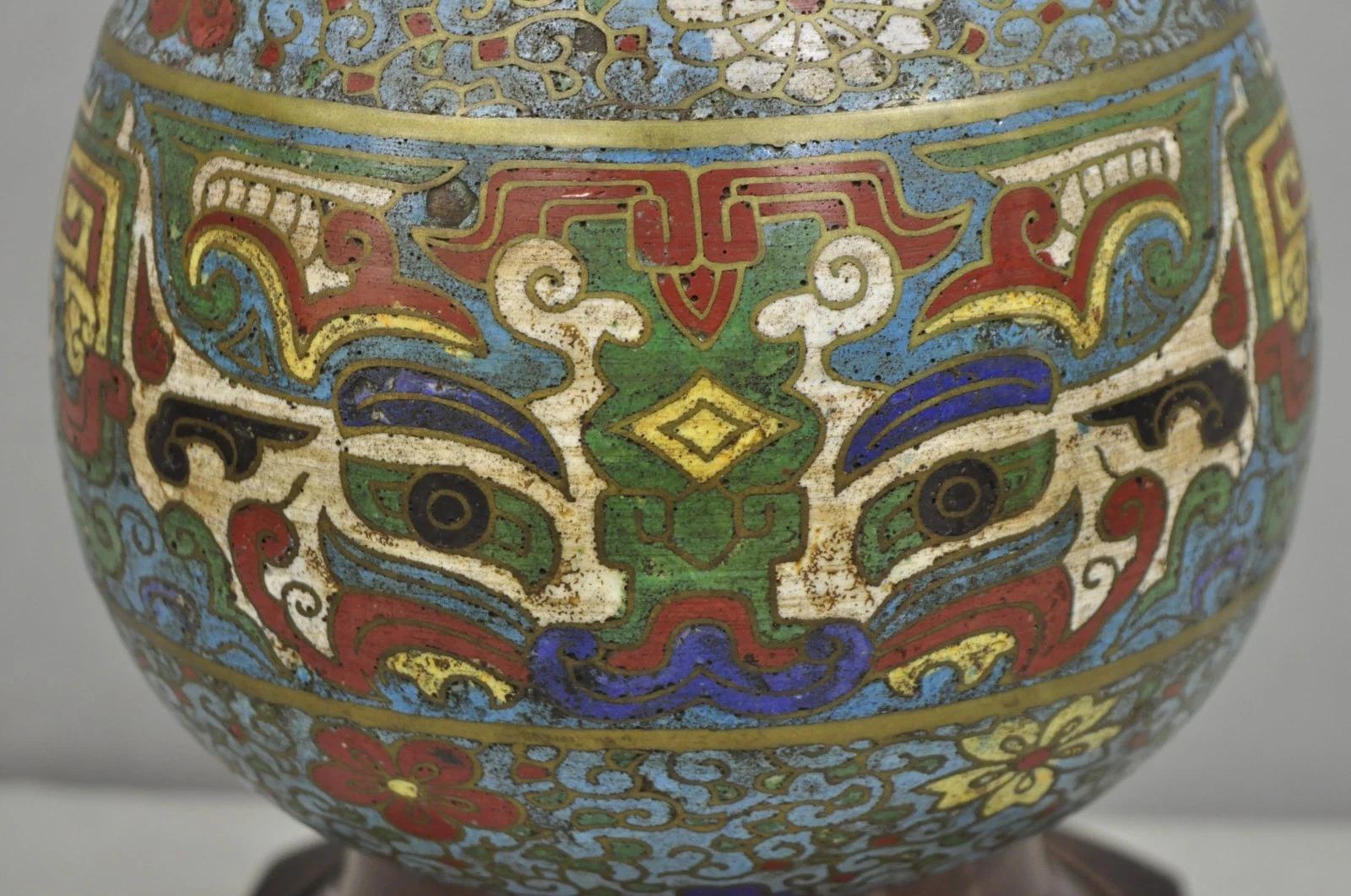 Antique Chinoiserie Blue Cloisonne Enamel Bronze Champleve Vase Table Lamp In Good Condition For Sale In Philadelphia, PA