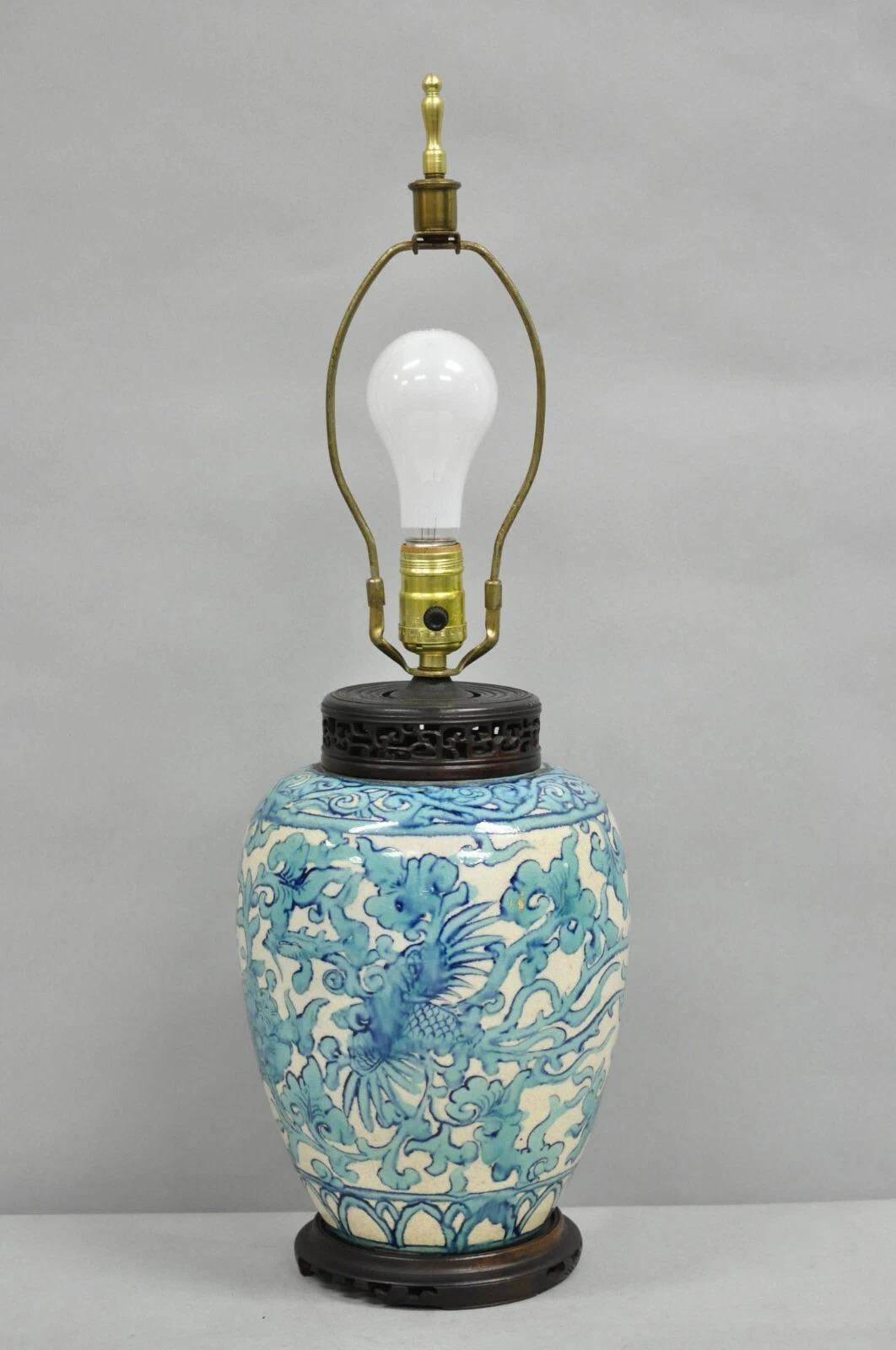 Antique Chinoiserie Chinese Porcelain Blue Ginger Jar Oriental Table Lamp in vendita 5