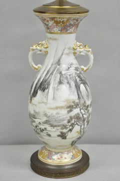 Antique Chinoiserie Chinese Porcelain Hand Painted Vase Table Lamp w/ Foo Dogs