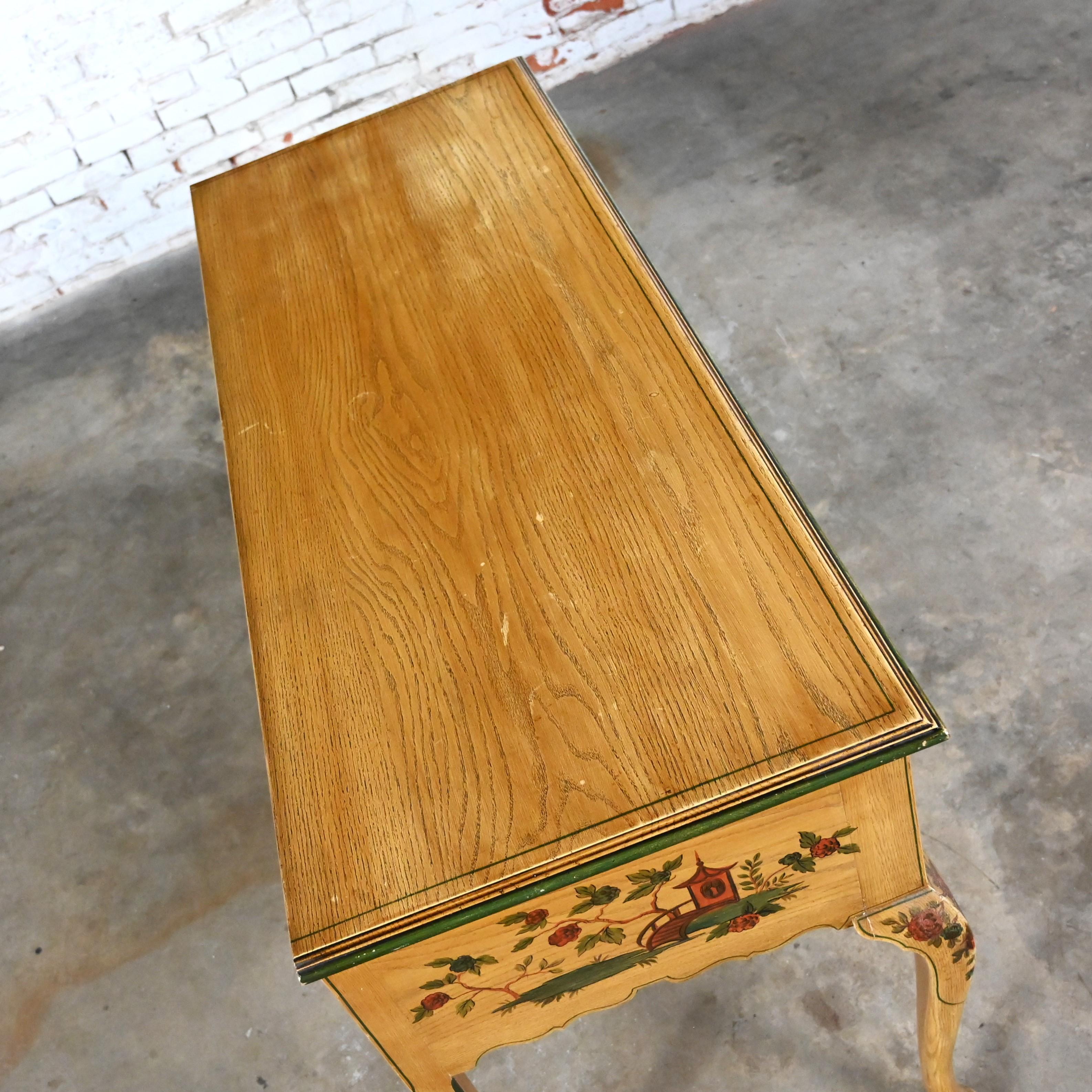 Antique Chinoiserie Hunt Style Buffet Sideboard Server Hand Painted Cabriole Leg For Sale 4