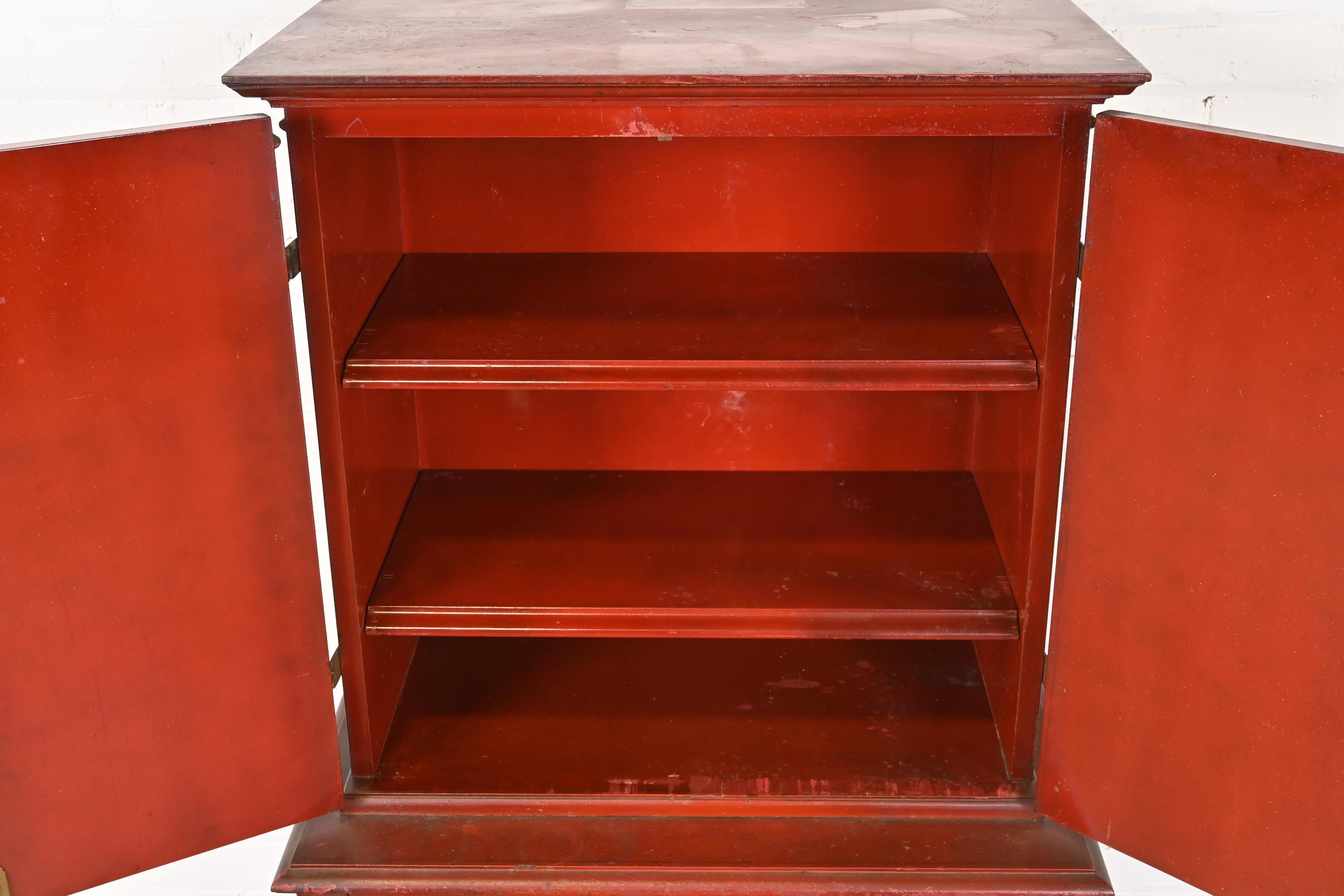 Antique Chinoiserie Jacobean Red Lacquered Hand Painted Bookcase or Bar Cabinet For Sale 2