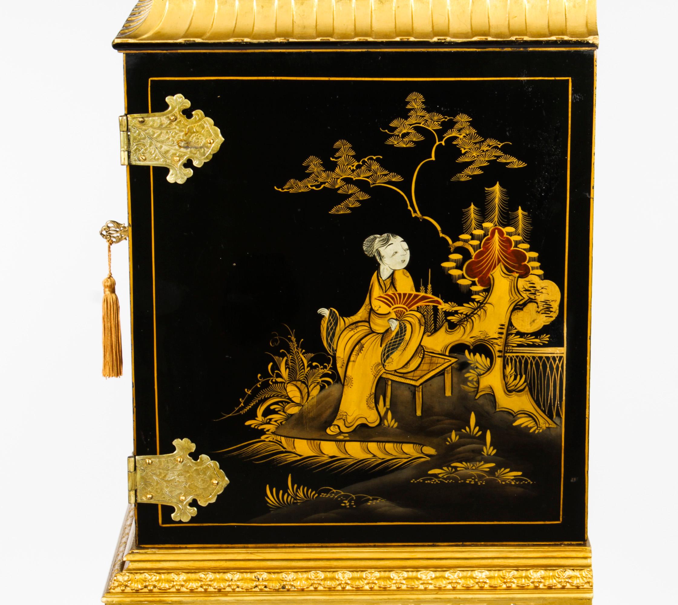 Antiker Chinoiserie-Lackschrank auf vergoldetem Holzständer, frühes 20. Jahrhundert 3
