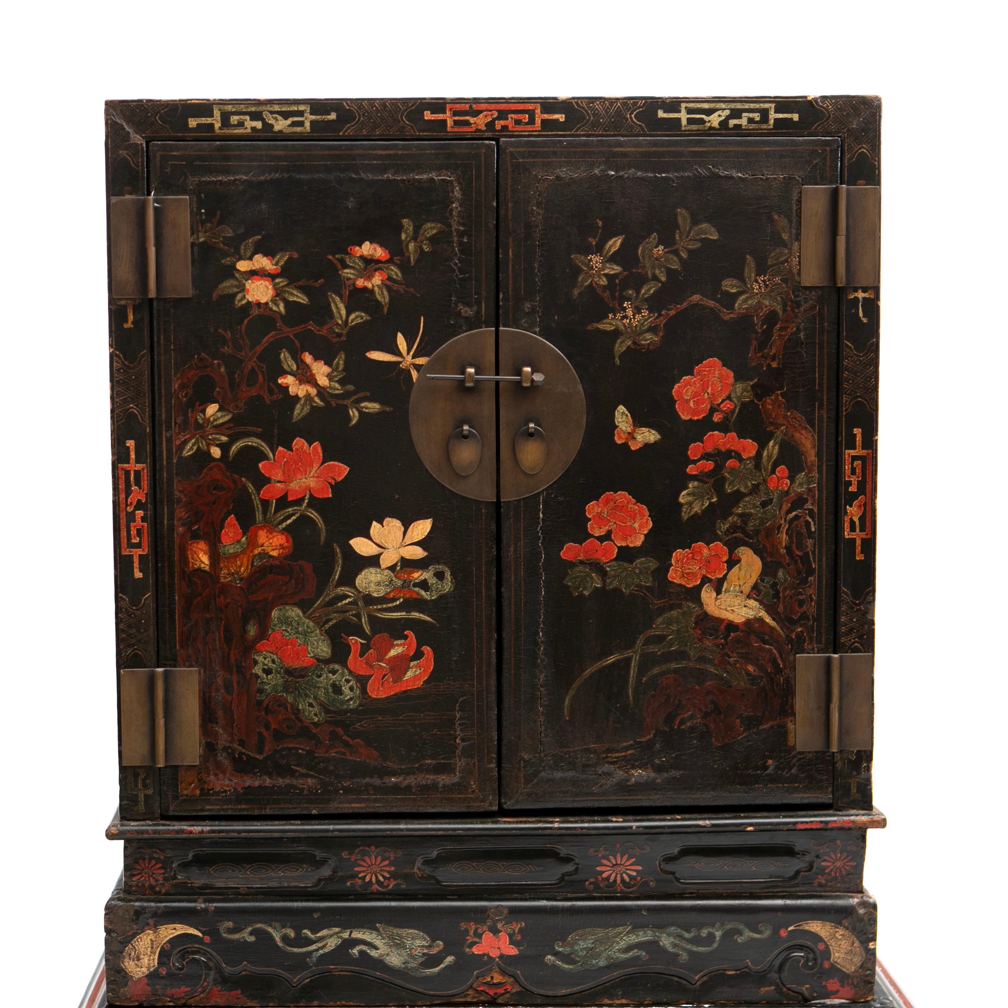 Chinese Antique  Chinoiserie Lacquered Cabinet on Stand For Sale