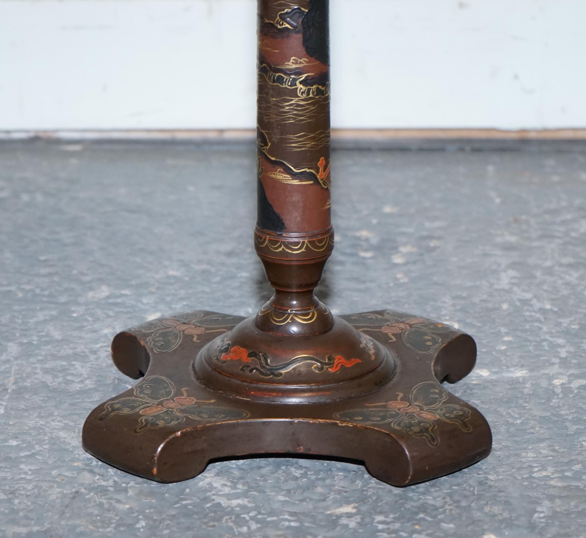 ANTIQUE CHINOISERIE LACQUERED HAND PAINTED SIDE END WiNE LAMP TABLE (20. Jahrhundert) im Angebot