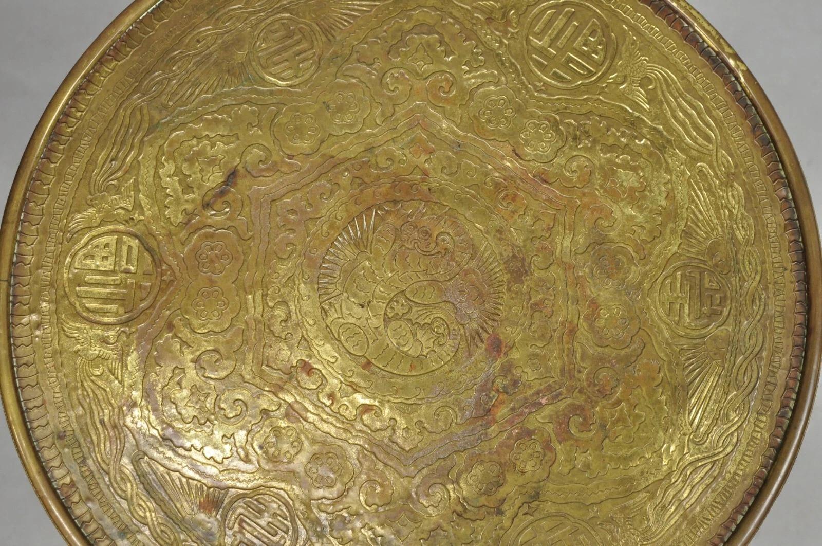 Antique Chinoiserie Oak Barley Twist Chinese Brass Dragon Side Table by Ferguson For Sale 1