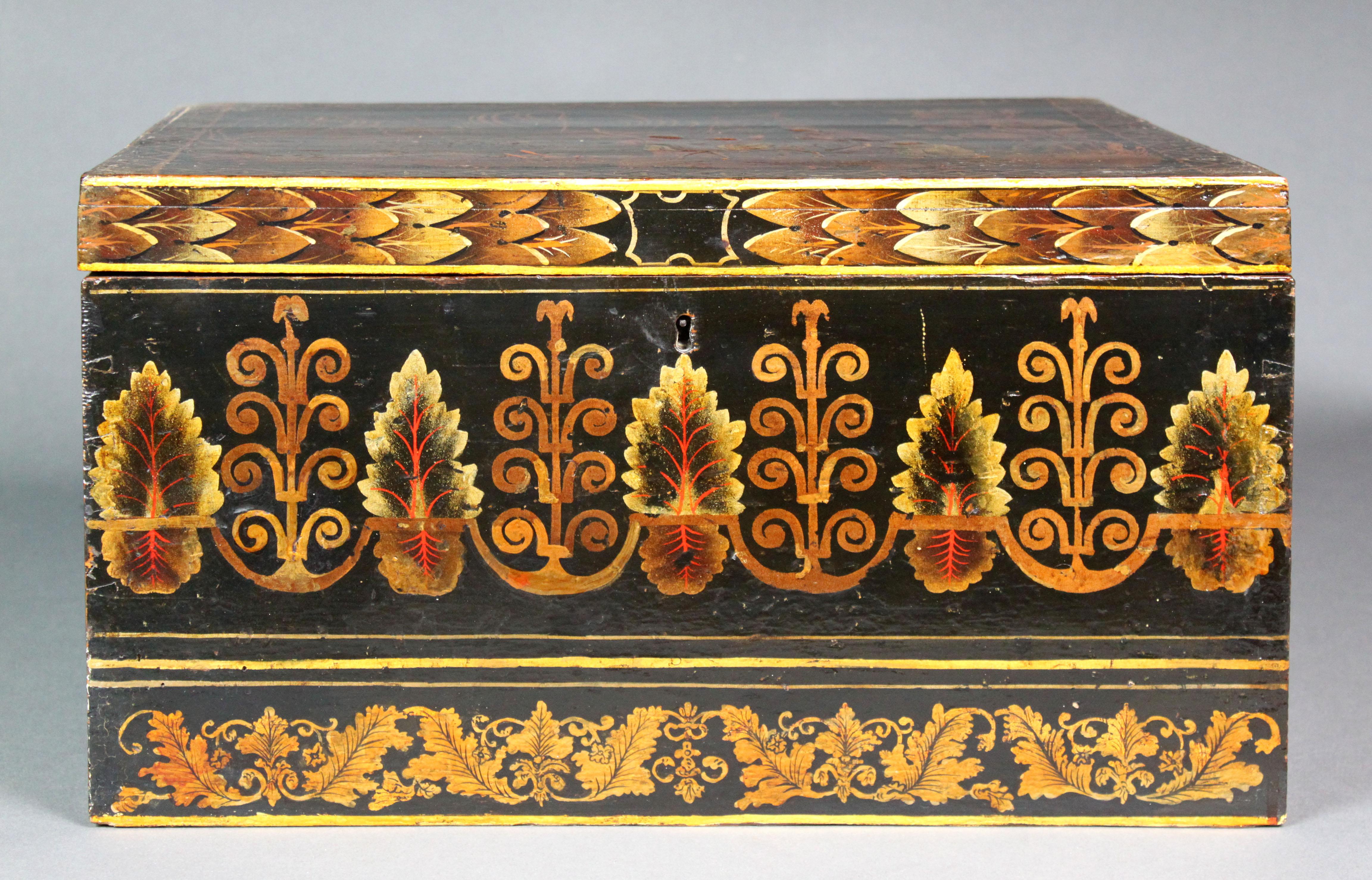 Antique Chinoiserie Regency Box In Good Condition For Sale In Bradford-on-Avon, Wiltshire