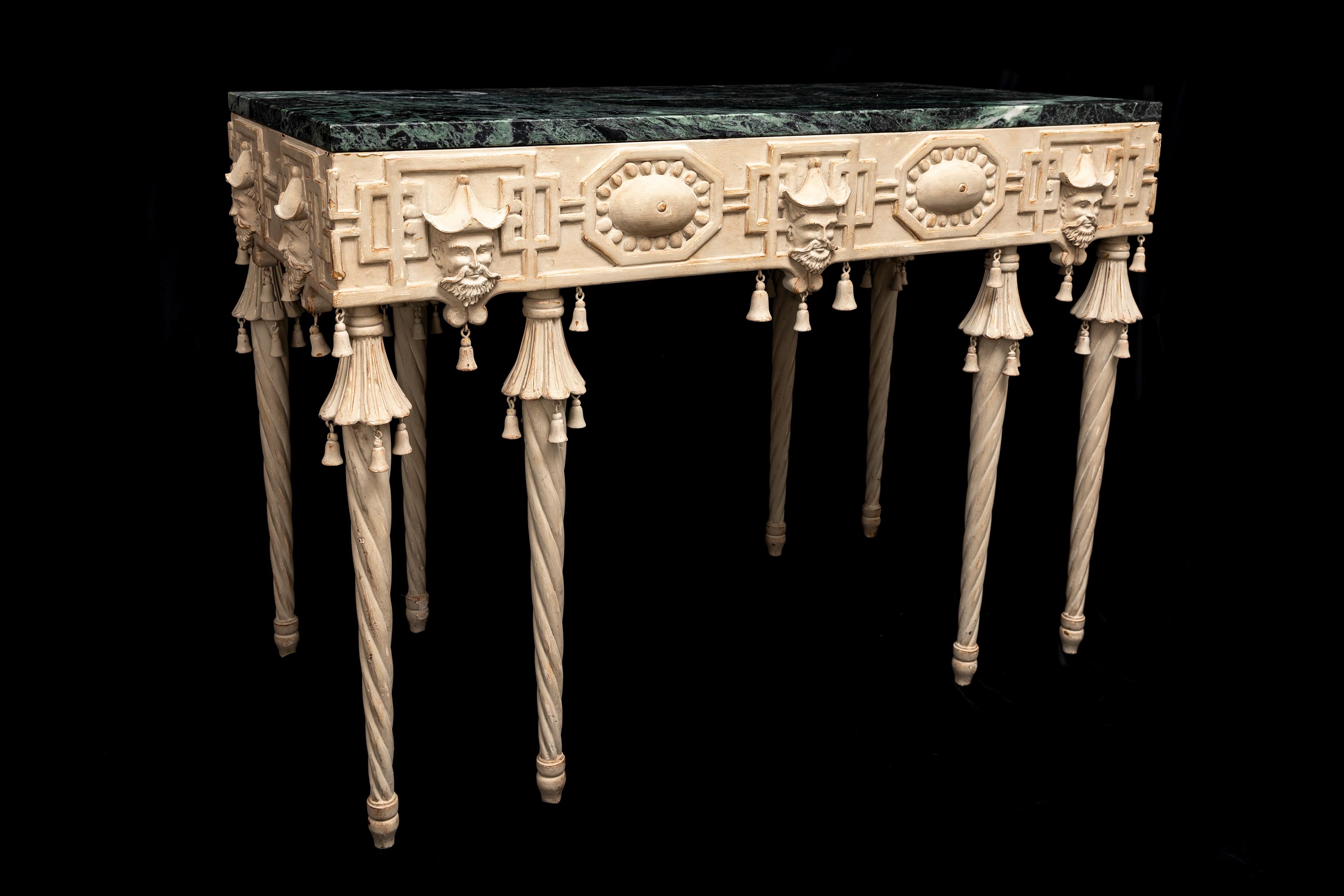 Chinoiseries Ancienne table console peinte en blanc de style Chinoiserie avec pagodes, Brighton Pavilion en vente
