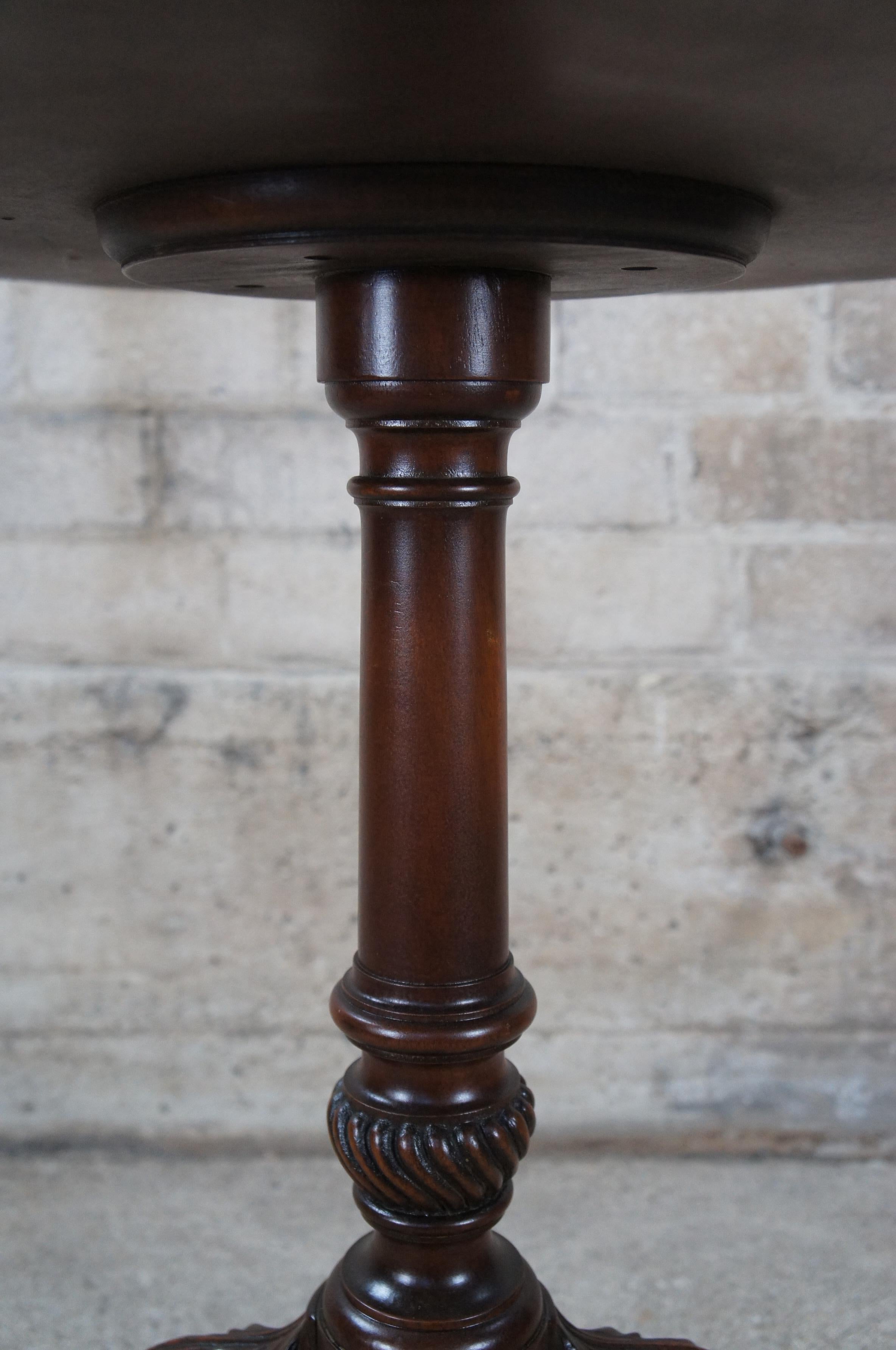 Antique Chippendale Flame Mahogany Pie Crust Ball & Claw Pedestal Tea Table  For Sale 2