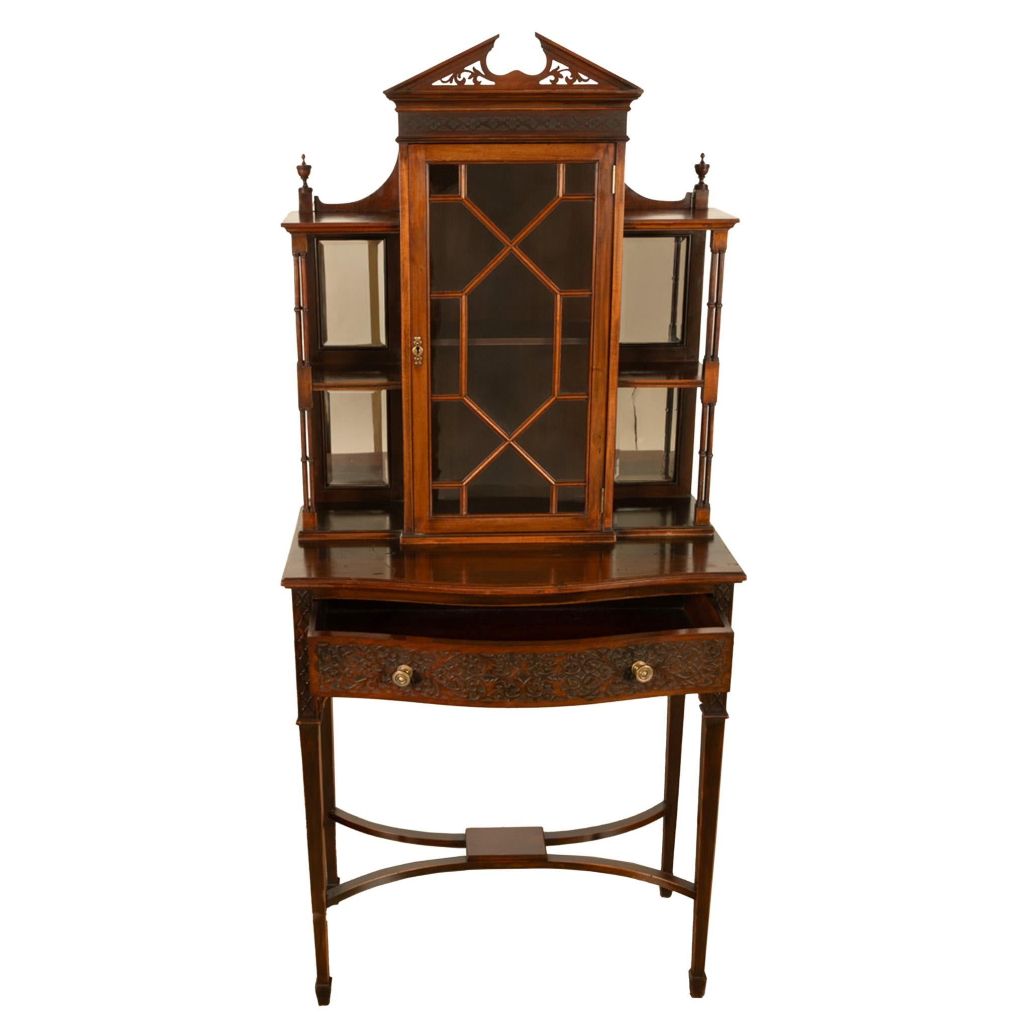 Antike Chippendale Mahagoni geschnitzt Vitrine Schrank Vitrine auf Stand 1895 im Angebot 3
