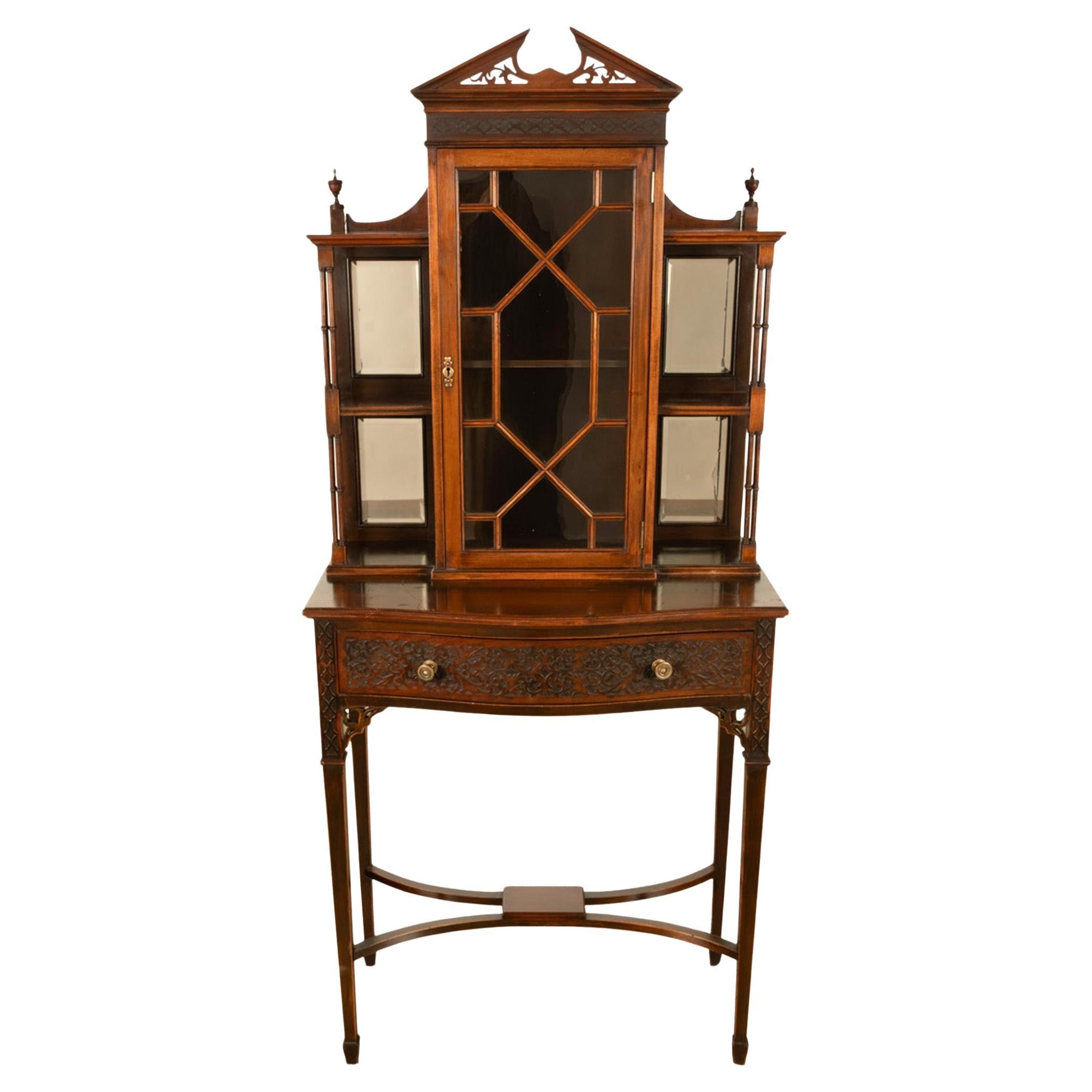 Antike Chippendale Mahagoni geschnitzt Vitrine Schrank Vitrine auf Stand 1895 im Angebot