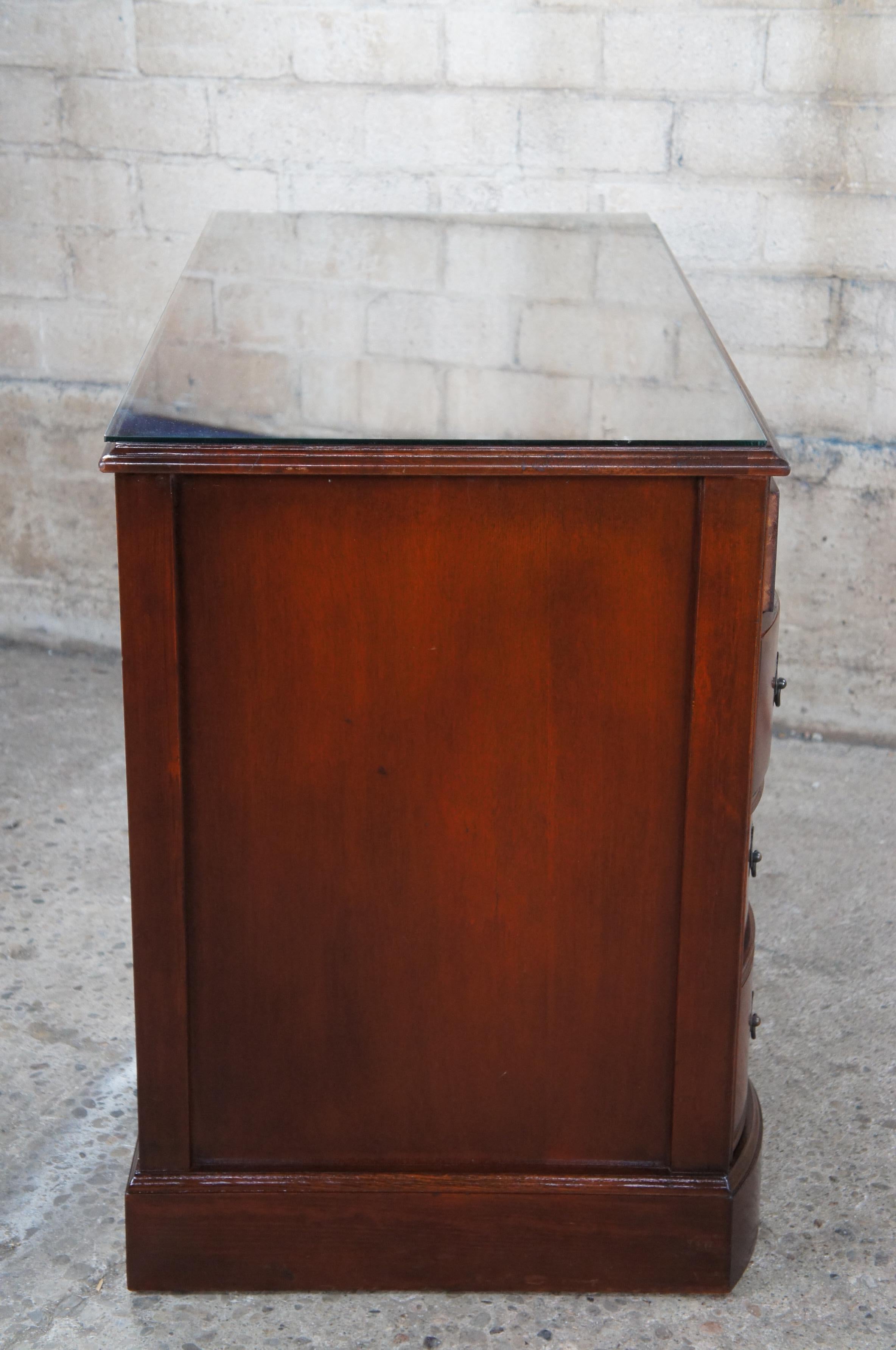 Antique Chippendale Mahogany Kneehole Bowfront Library Office Table Writing Desk For Sale 6