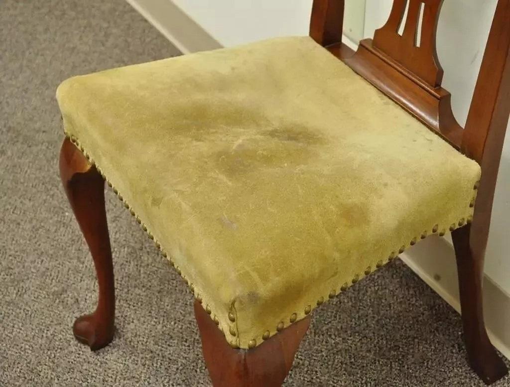 Antique Chippendale Queen Anne Style Mahogany Dining Side Chair with Suede Seat For Sale 2