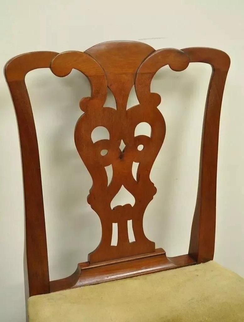 Antique Chippendale Queen Anne Style Mahogany Dining Side Chair with Suede Seat For Sale 3