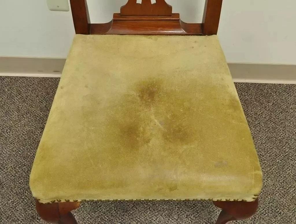 Antique Chippendale Queen Anne Style Mahogany Dining Side Chair with Suede Seat For Sale 4