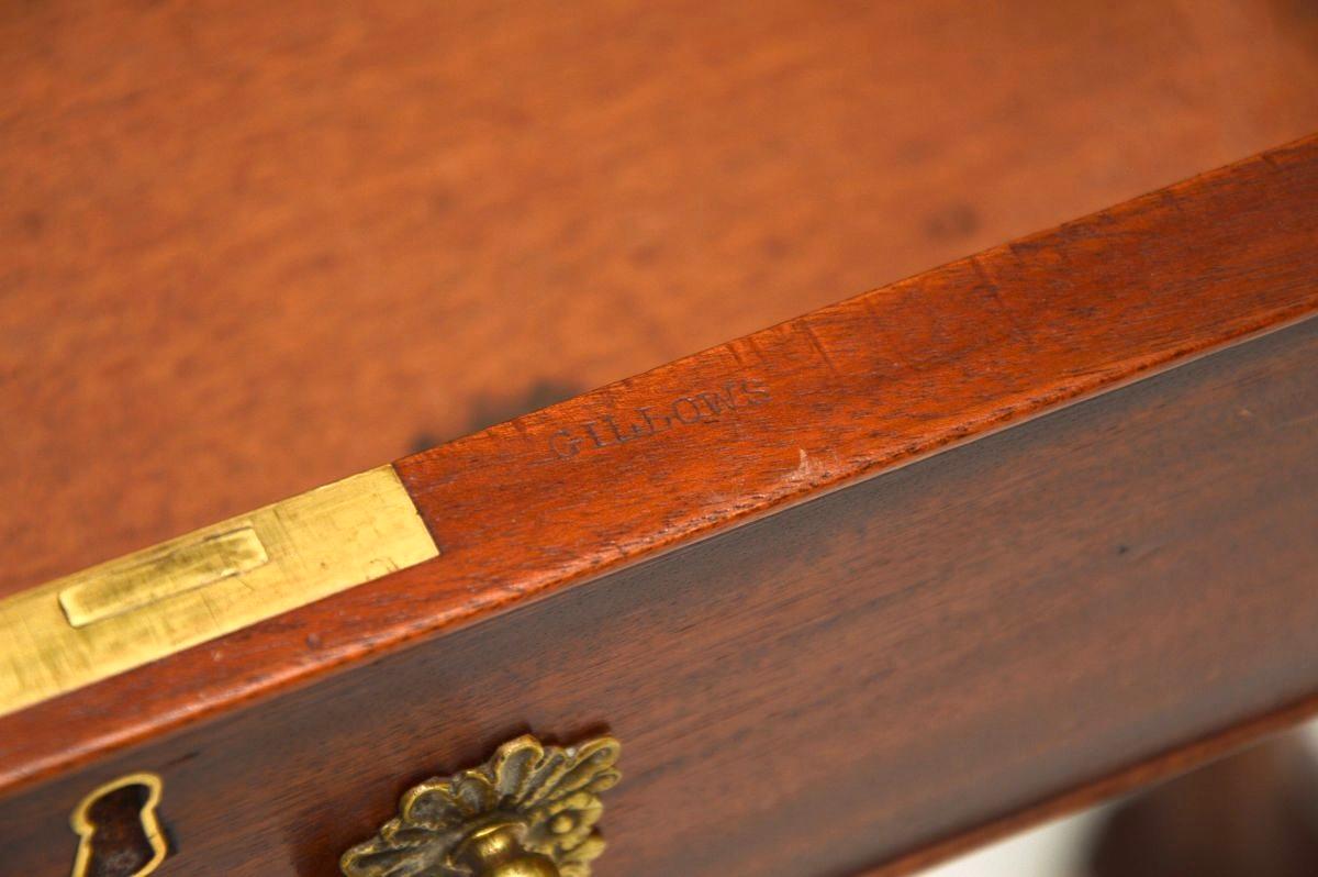 Antiker Chippendale-Revival-Schreibtisch von Gillows im Angebot 8