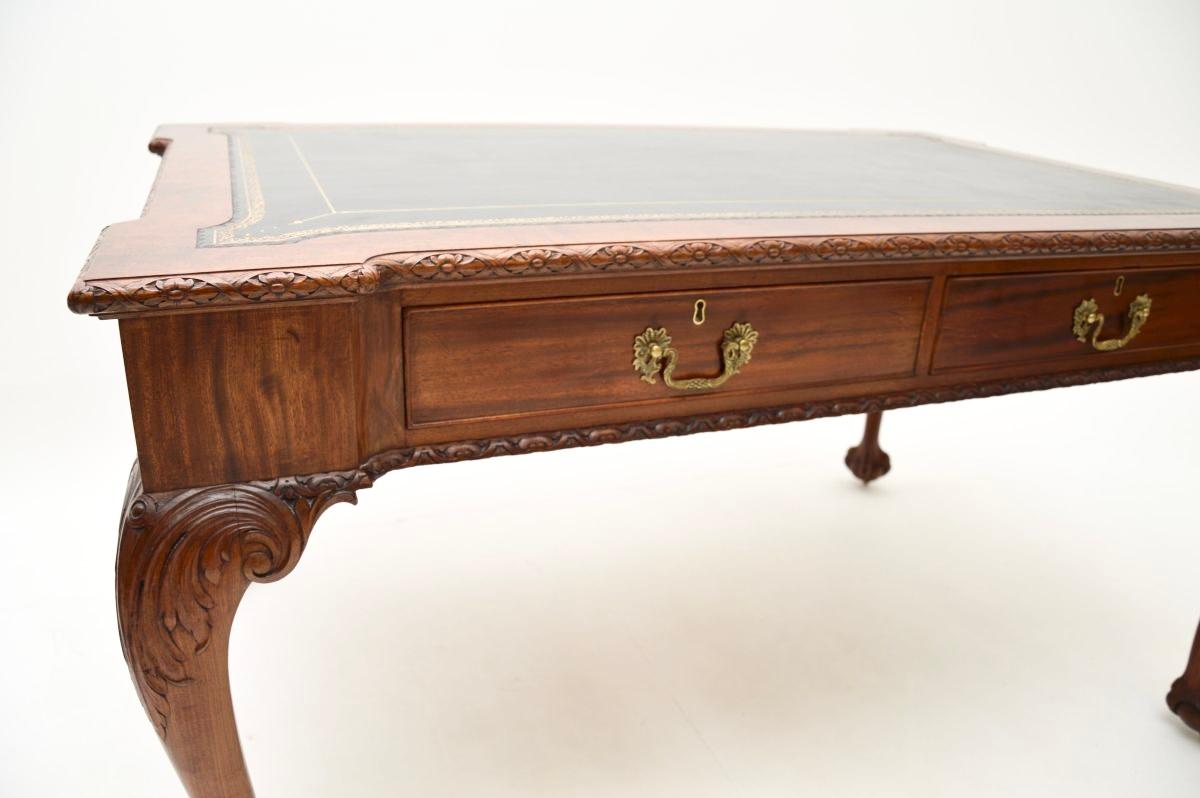 Antiker Chippendale-Revival-Schreibtisch von Gillows im Angebot 3