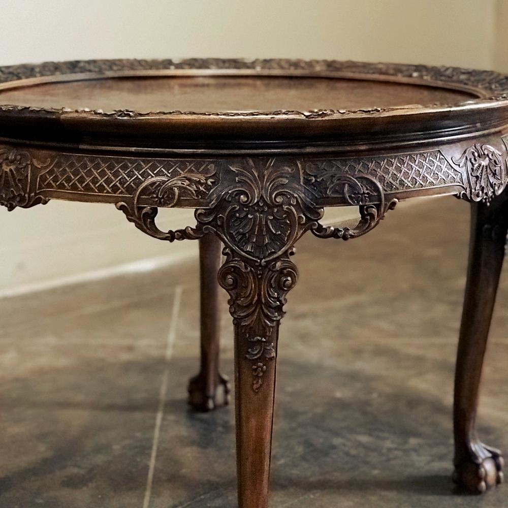 20th Century Antique Chippendale Round End Table For Sale