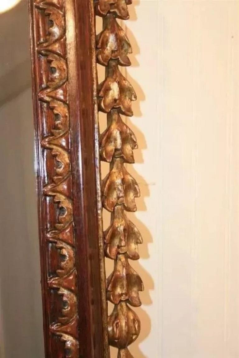 Antique Mirror in stile Chippendale in mogano e legno dorato con uccello della Fenice in vendita 1