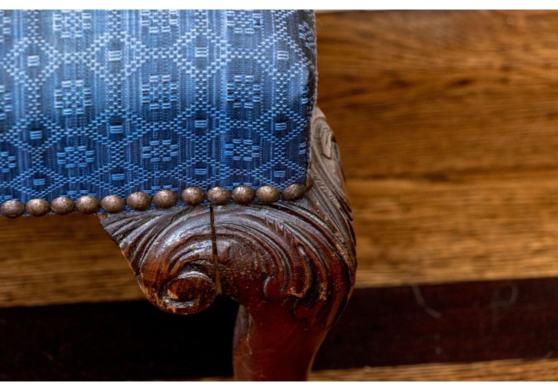 Banc ancien en acajou, style Upholstering, style Chippendale, fait sur mesure Abîmé - En vente à Bridgeport, CT