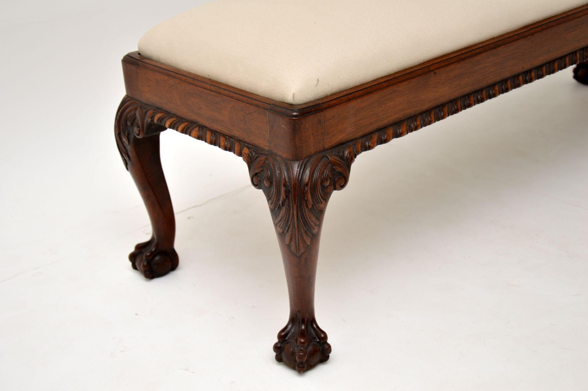 Antique Chippendale Style Mahogany Foot Stool In Good Condition In London, GB