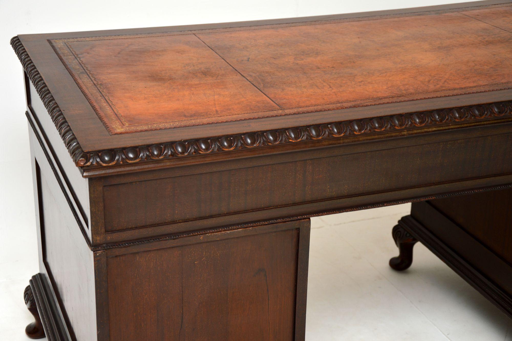 Antique Chippendale Style Pedestal Desk 5