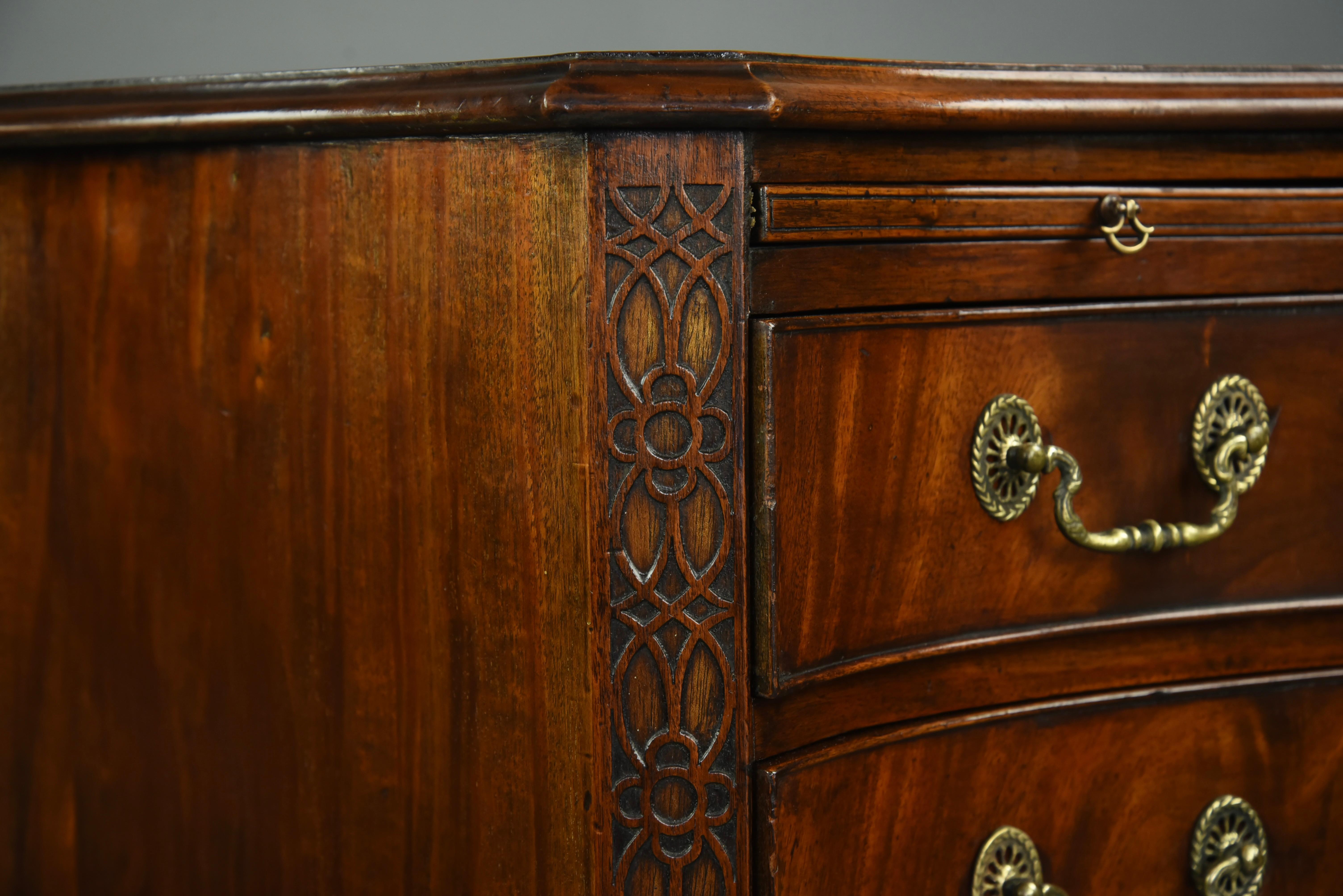 Antique Chippendale Style Serpentine Chest of Drawers 1