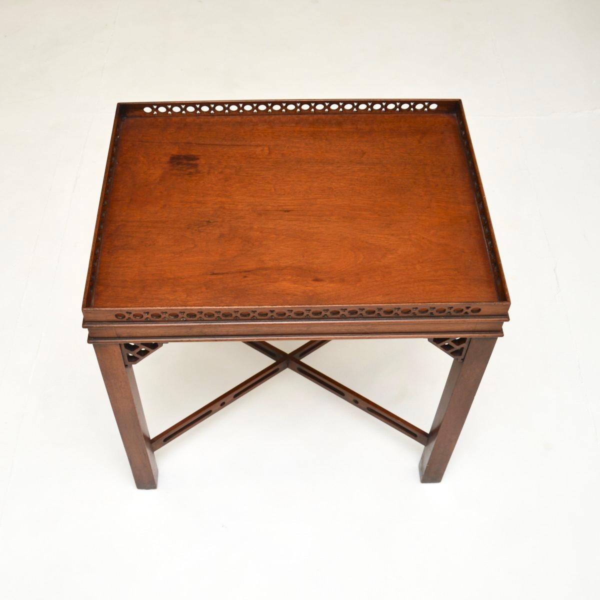 Antique Chippendale Style Side Table In Good Condition In London, GB