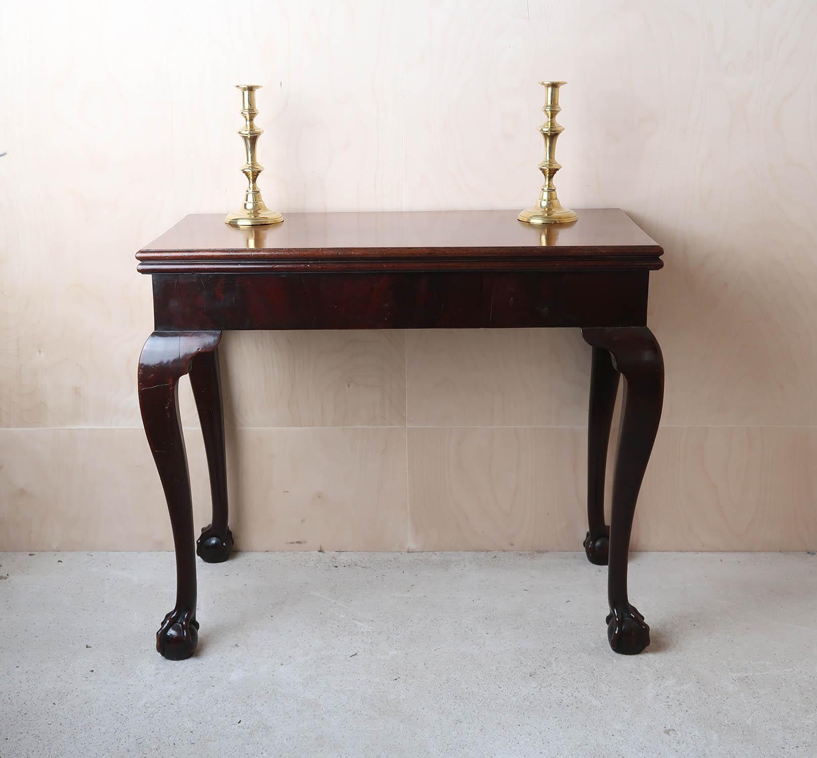 English Antique Chippendale Style Side Table with Claw and Ball Feet, circa 1780 For Sale