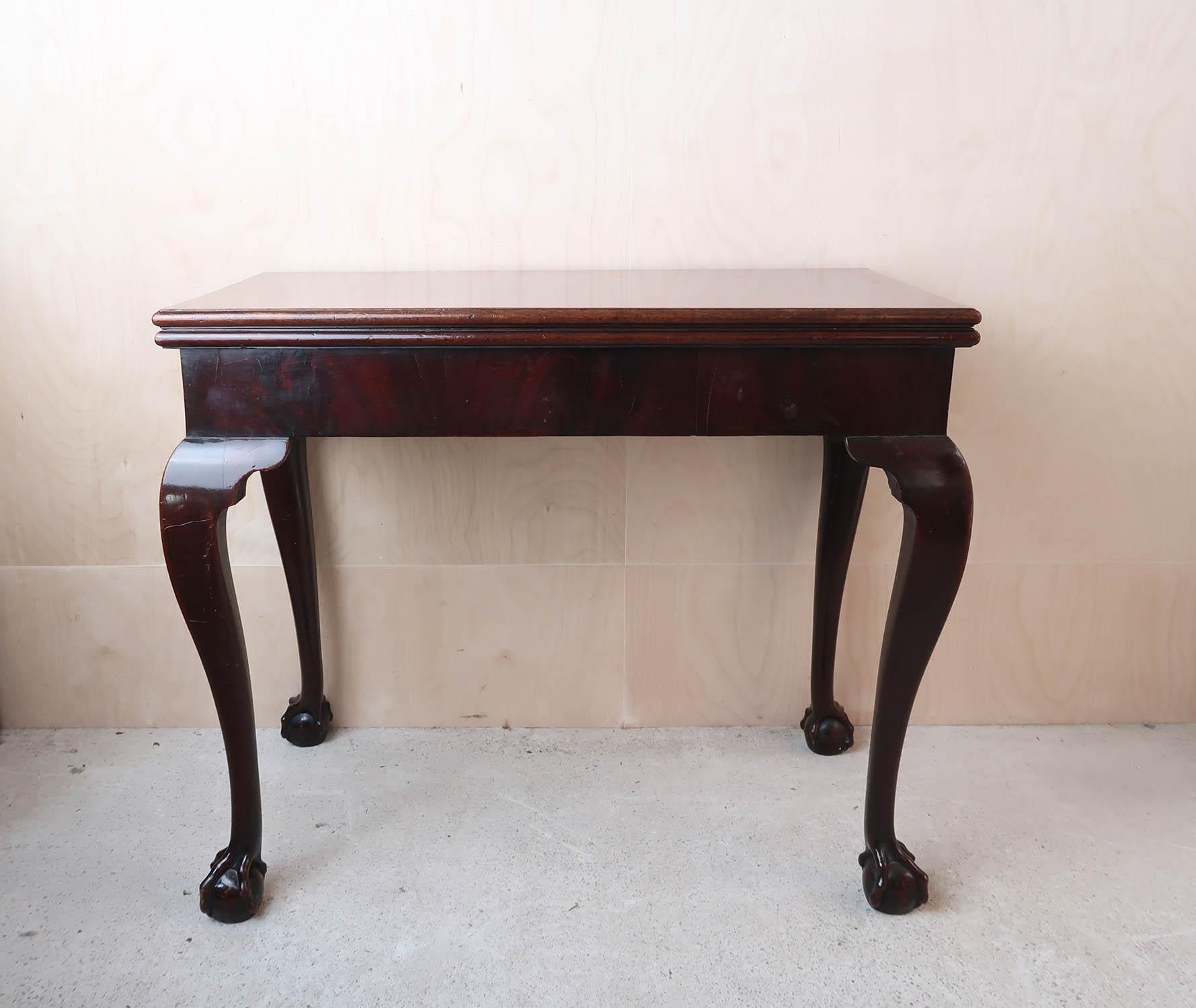 Wood Antique Chippendale Style Side Table with Claw and Ball Feet, circa 1780 For Sale