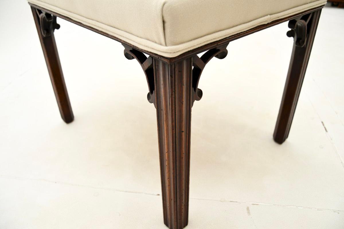 Fin du XIXe siècle Tabouret ancien de style Chippendale en vente