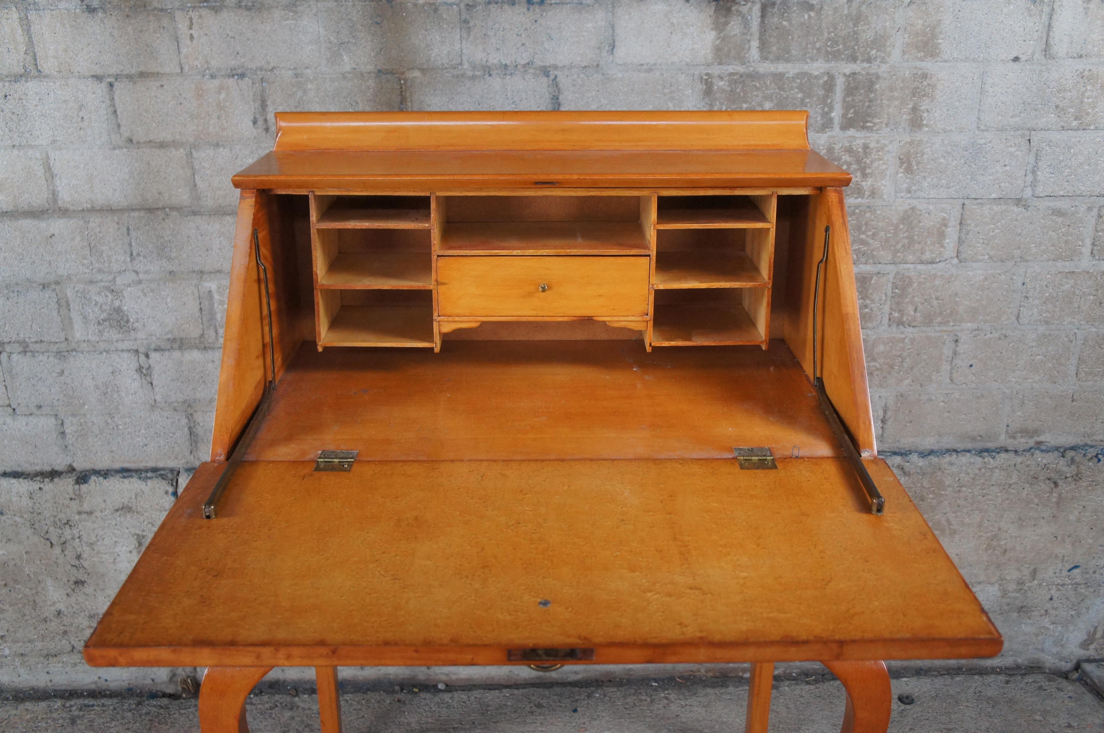 Antique Chippendale Style Walnut Drop Front Secretary Ladies Writing Desk In Good Condition For Sale In Dayton, OH