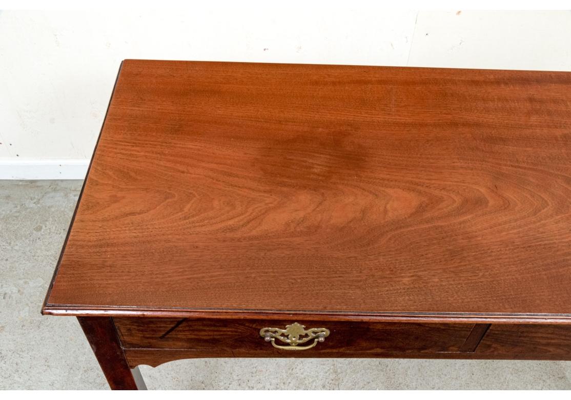 Table à écrire ancienne de style Chippendale en vente 2