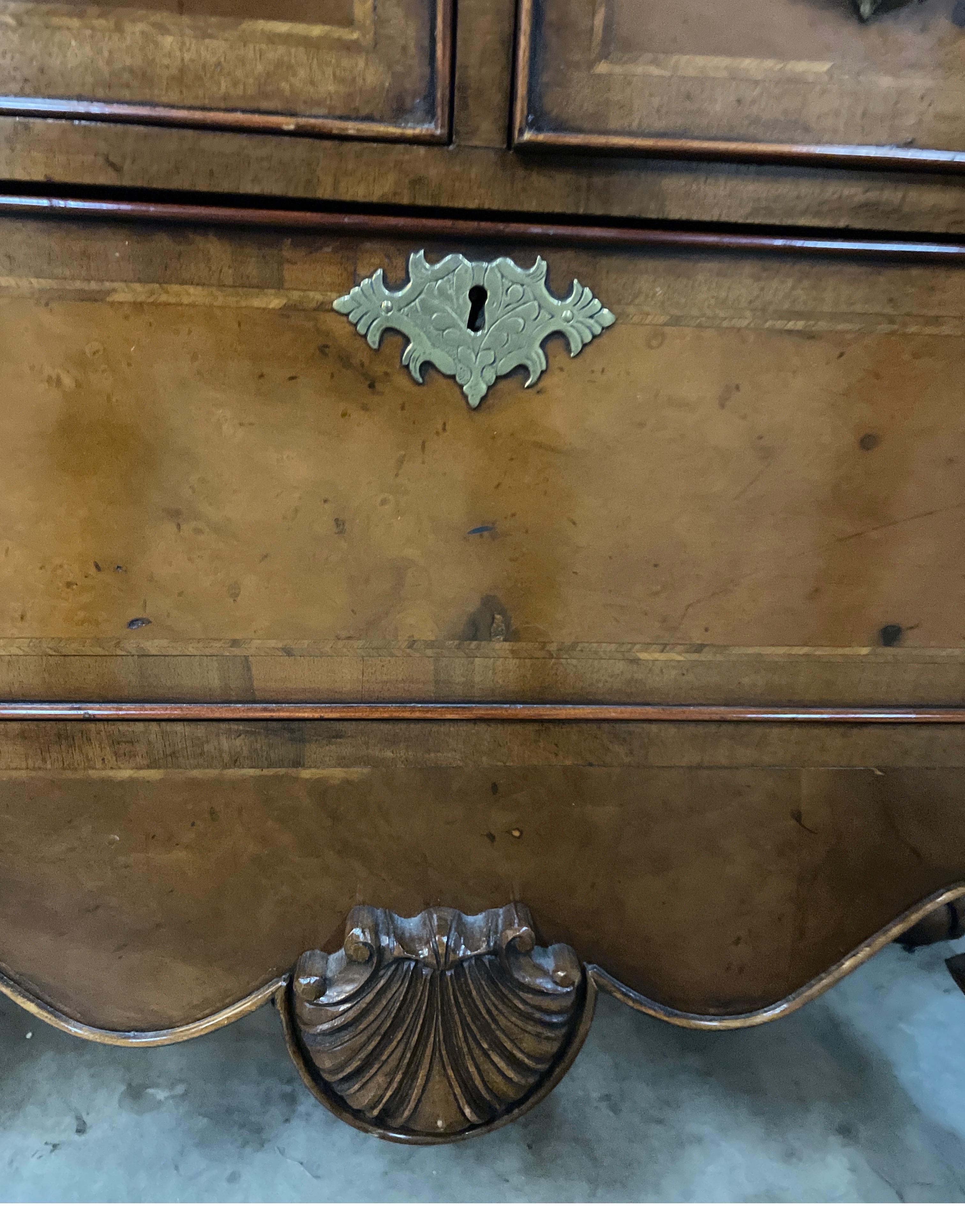 Antique commode Chippendale à trois tiroirs en vente 6